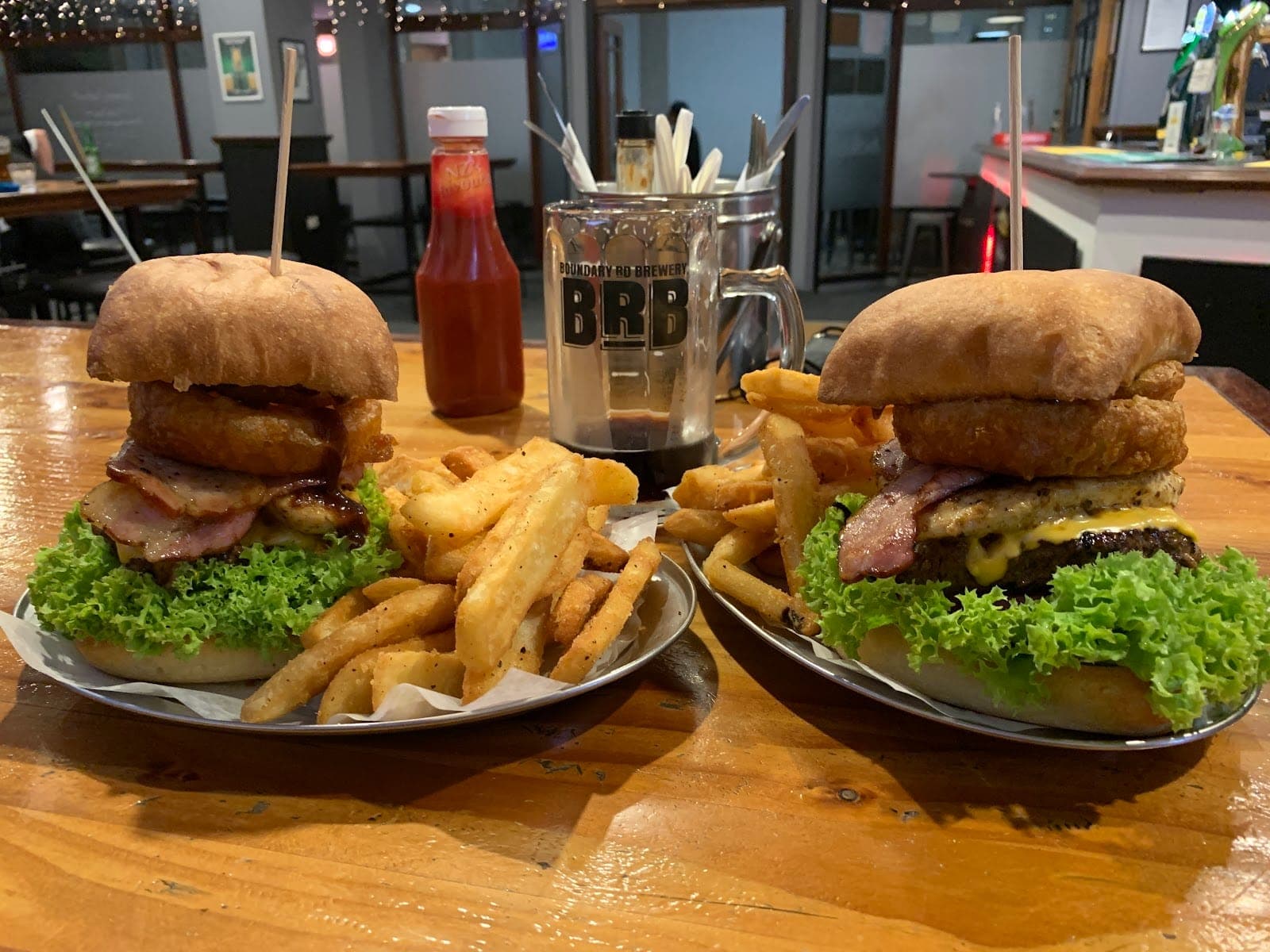 Triple Crown Sports Bar