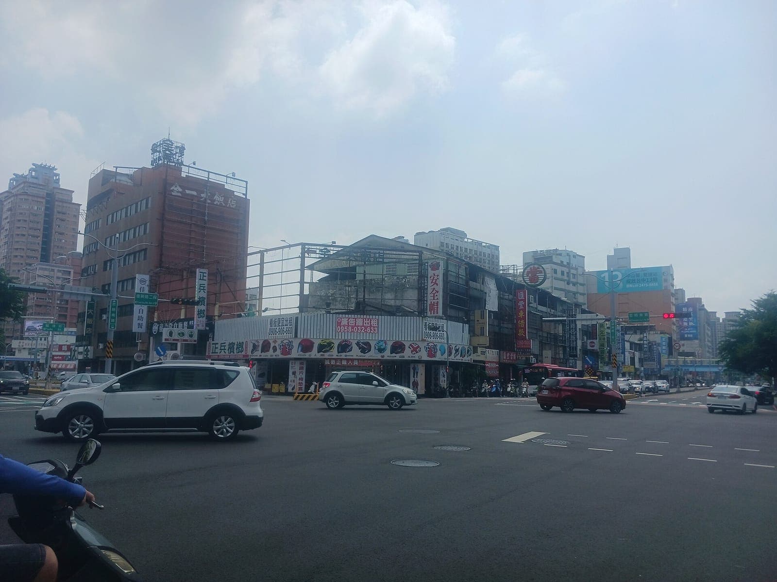 Yasumi photo 4