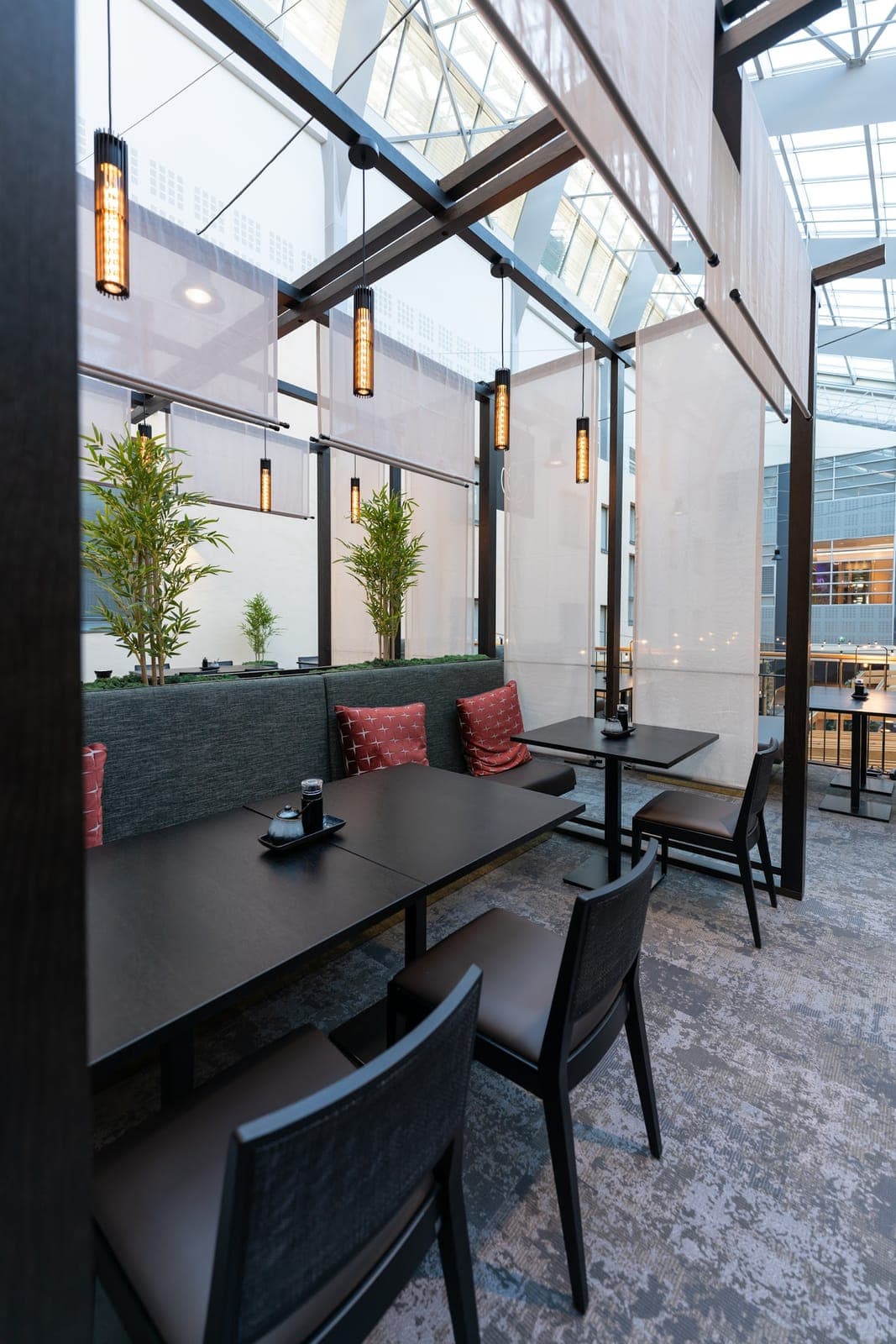 Golden Flower restaurant & lounge bar