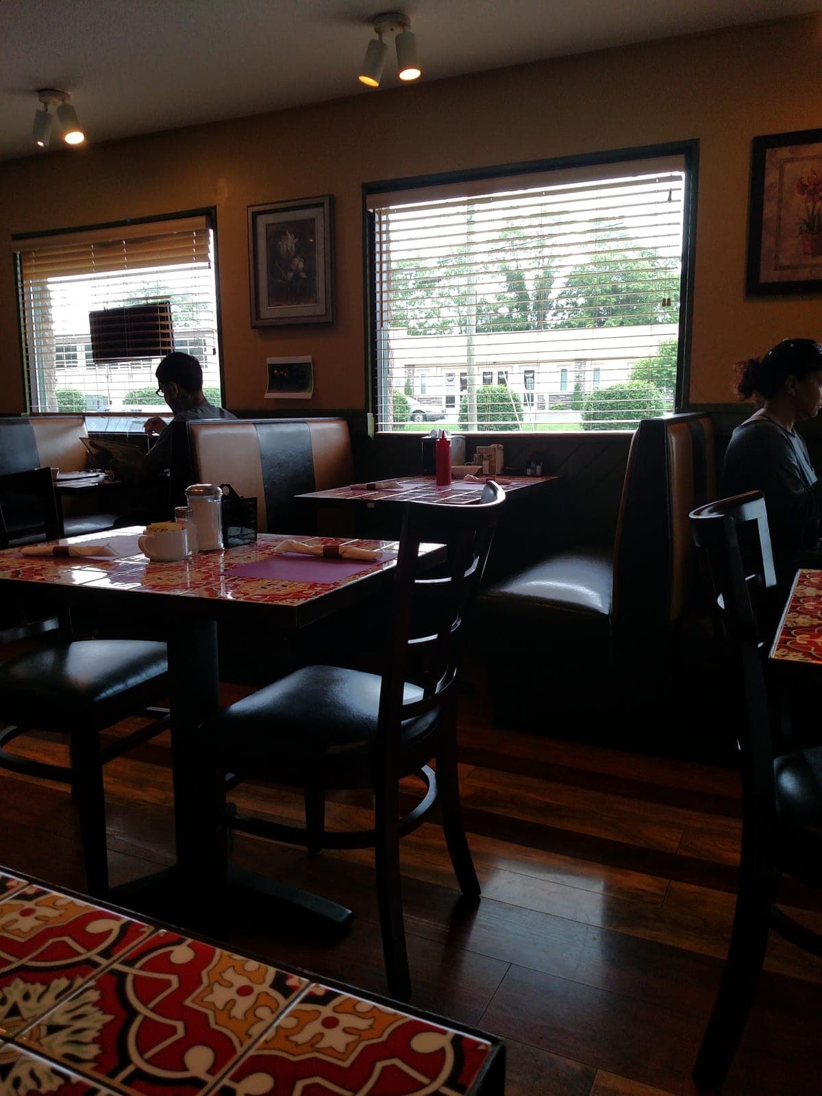Taverna Grill
