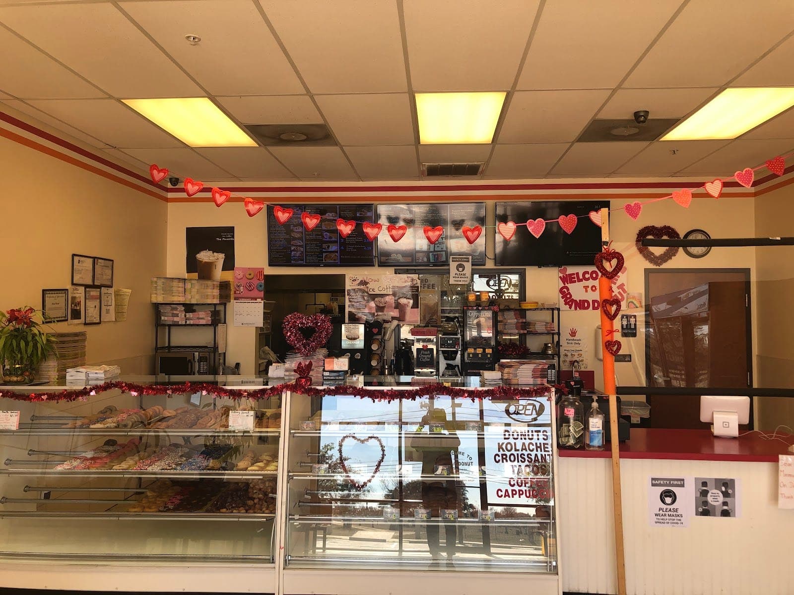 Grand Donut