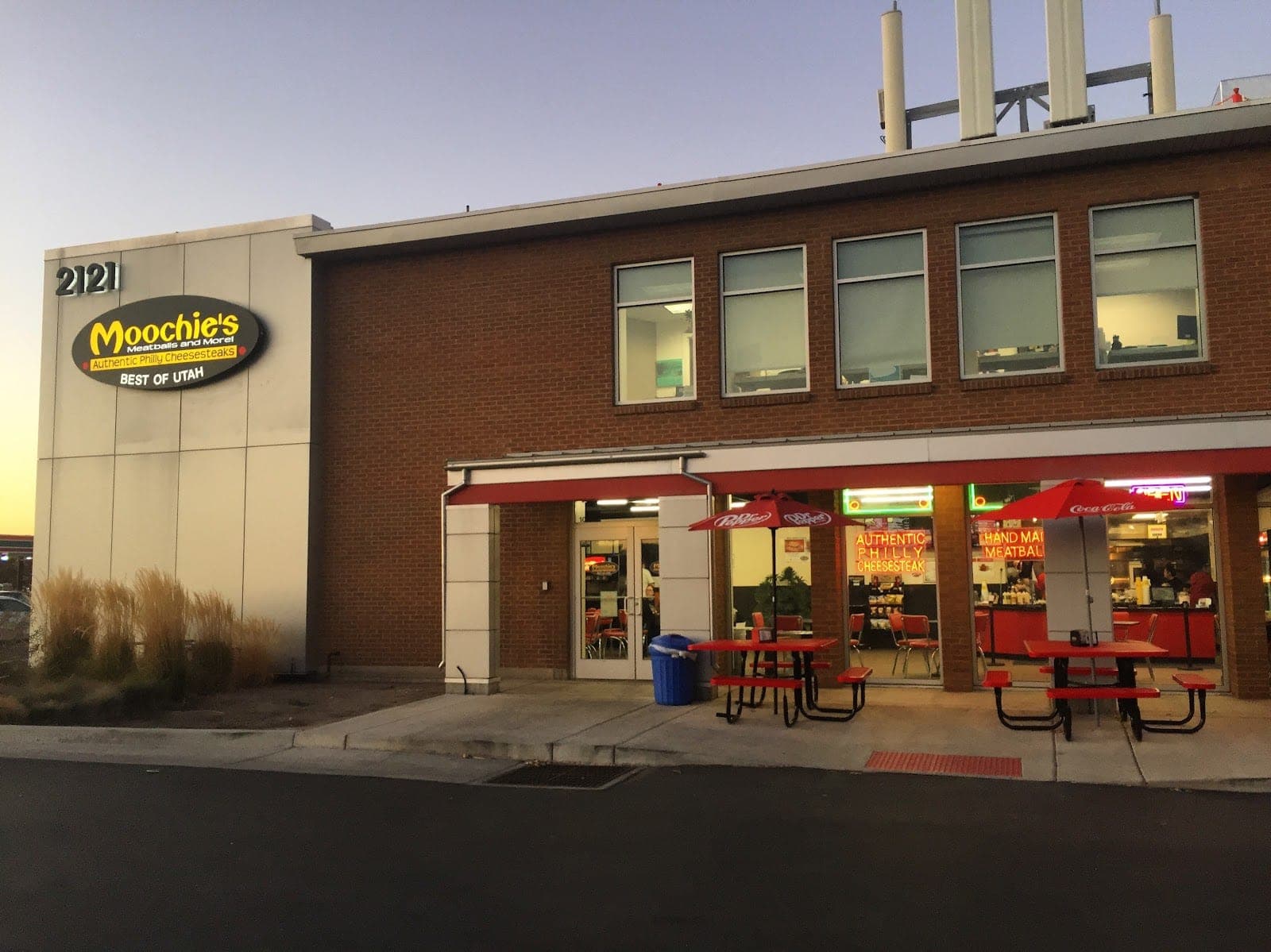 Moochie's
