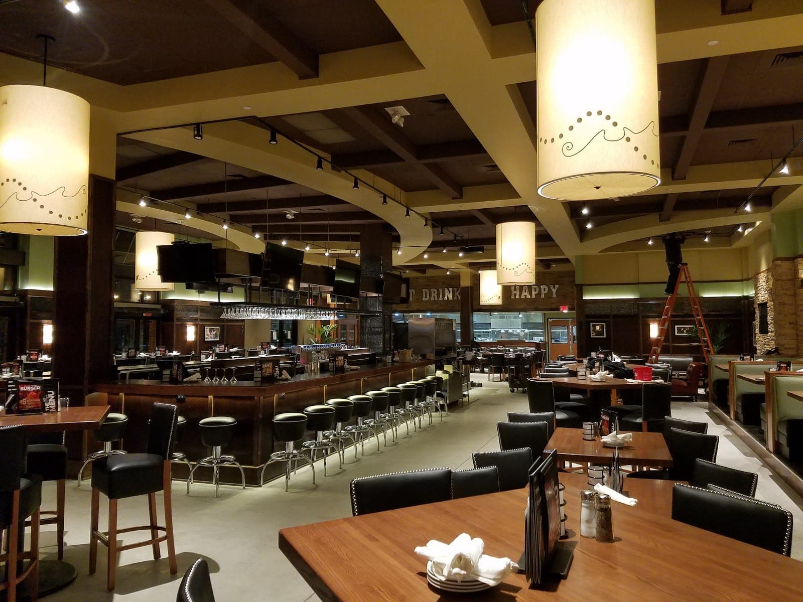 Bar Louie