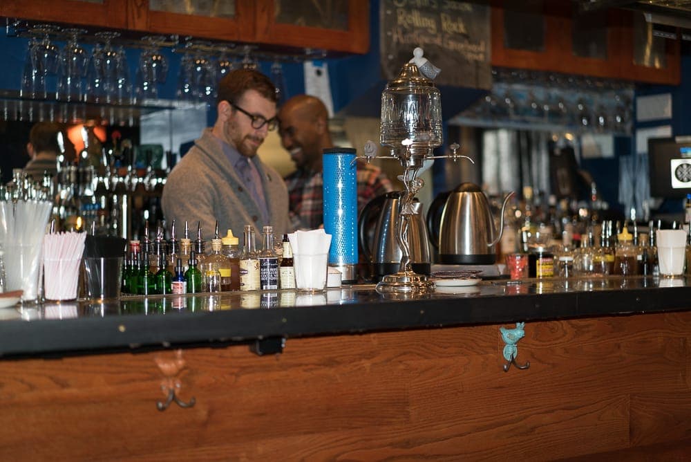 Service Bar
