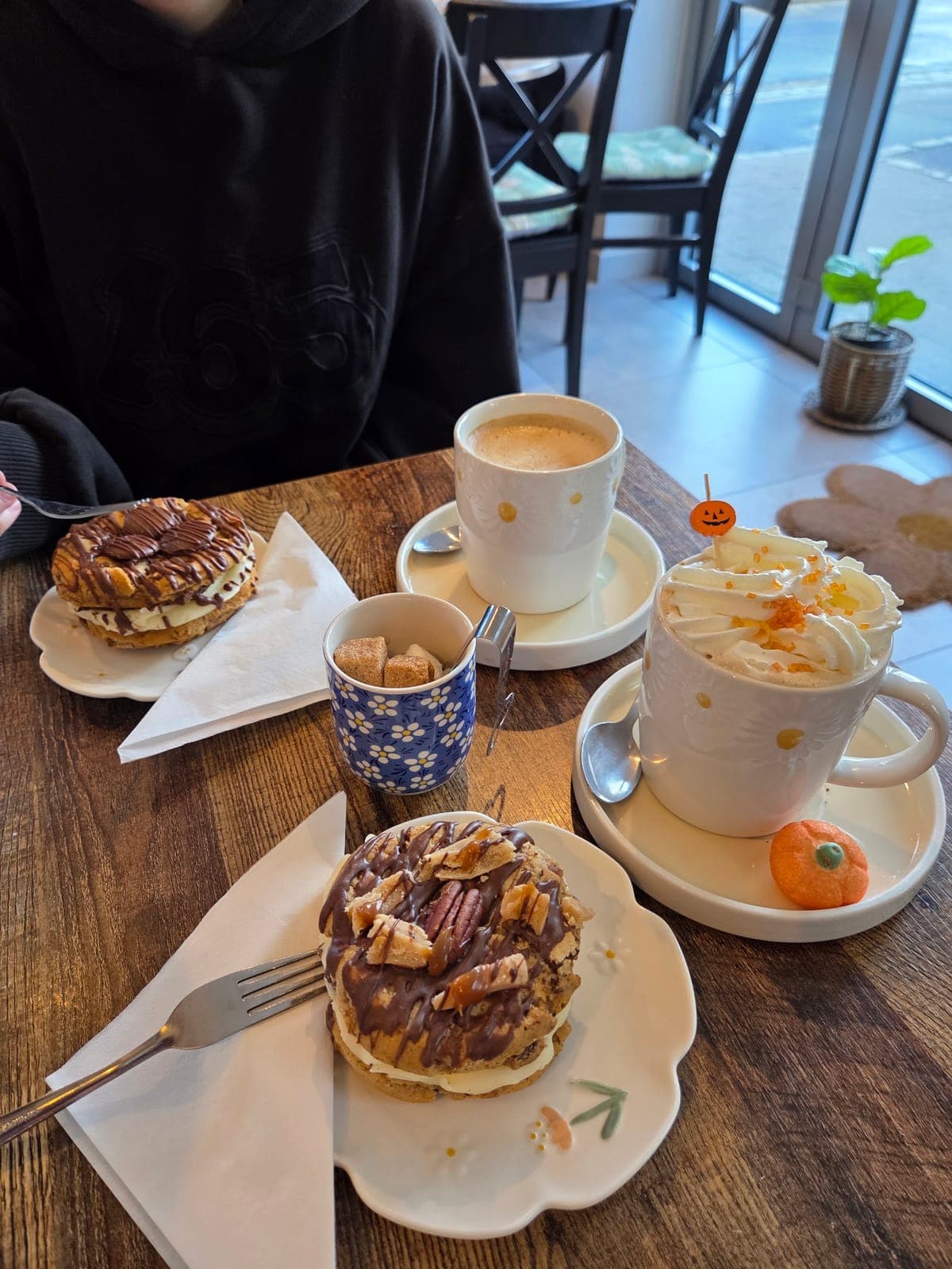 Daisy's Coffee Shop