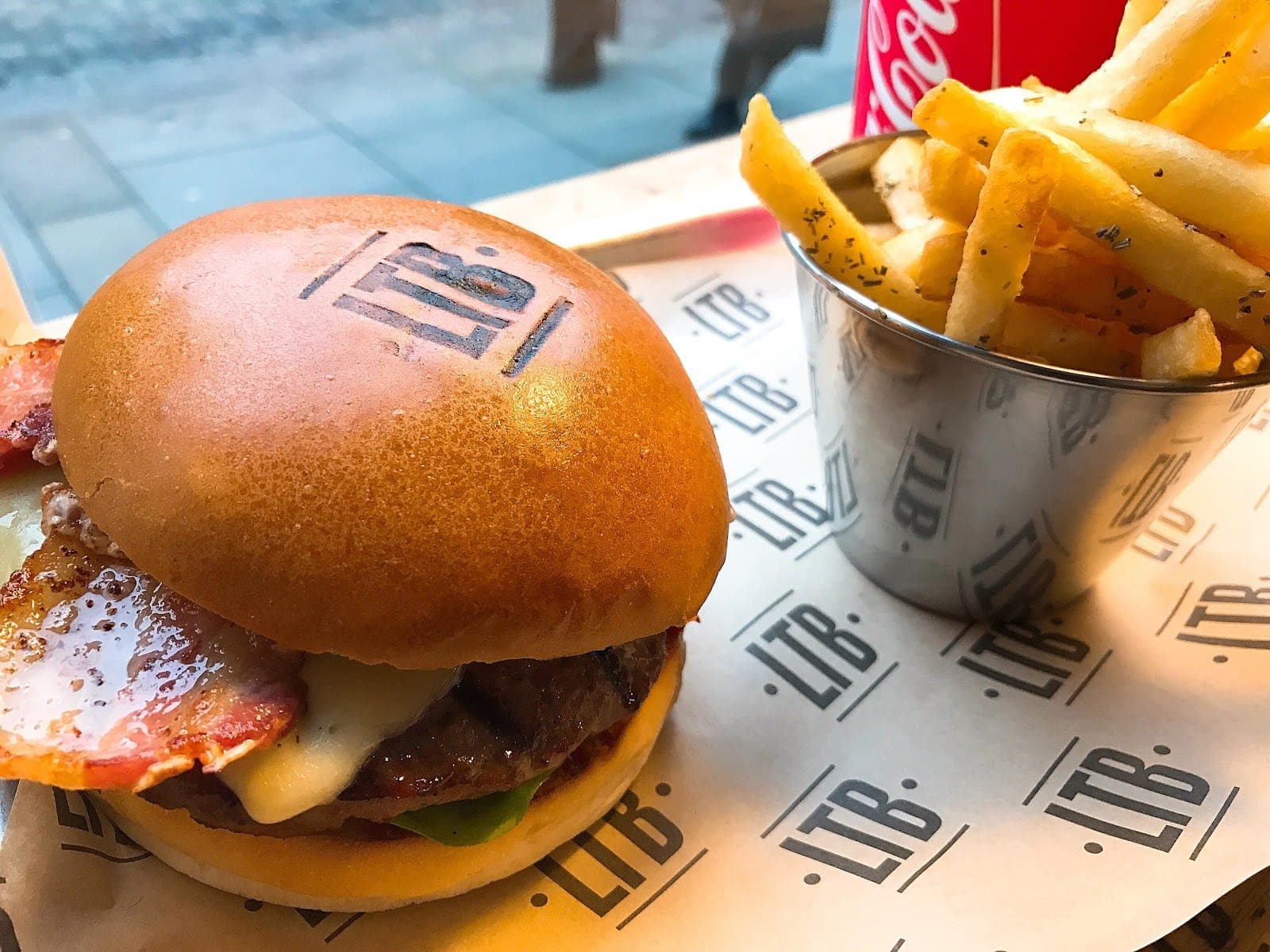 Love Thy Burger