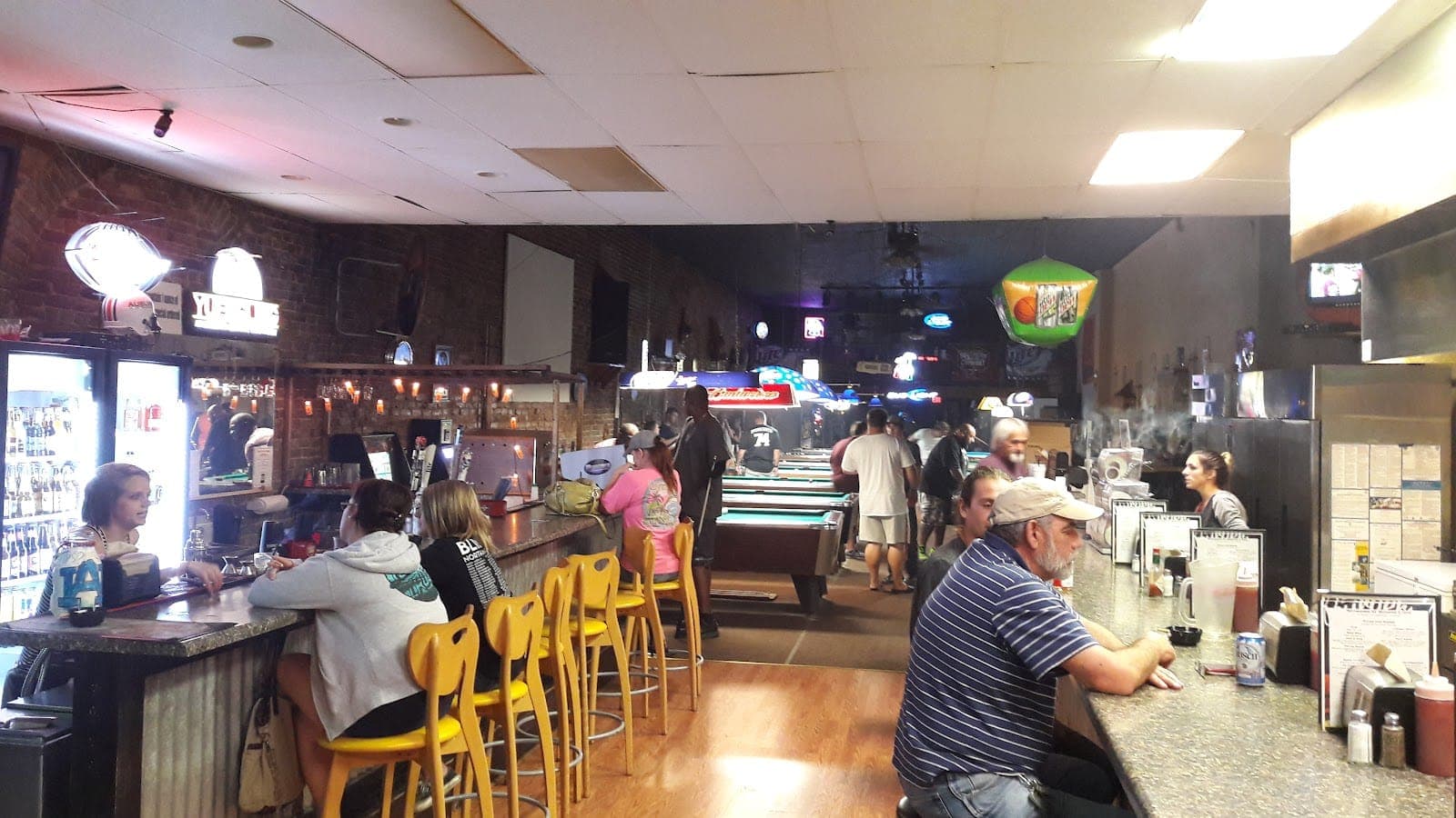 Tennessee Street Billiards & Grill