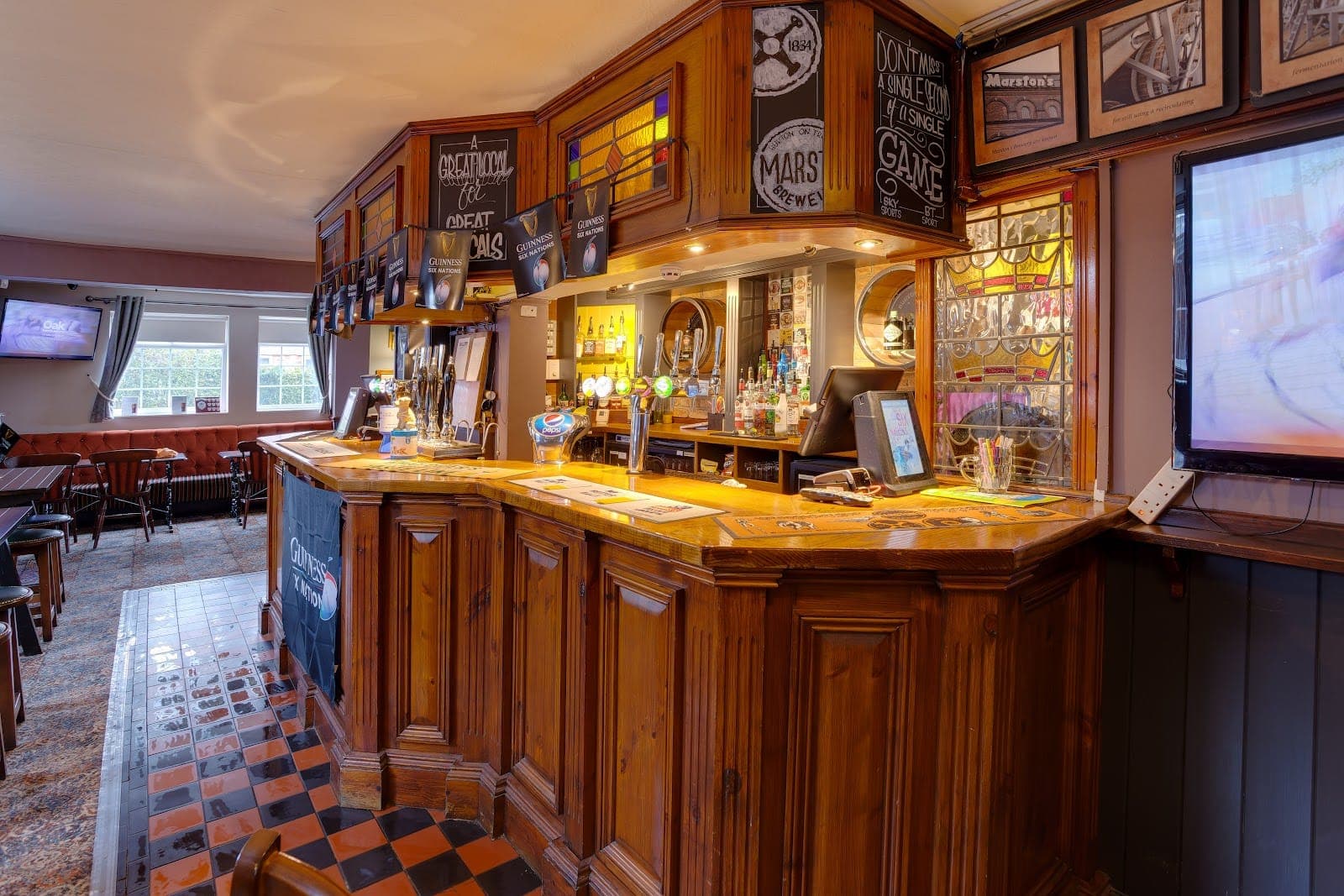 Three Crowns
