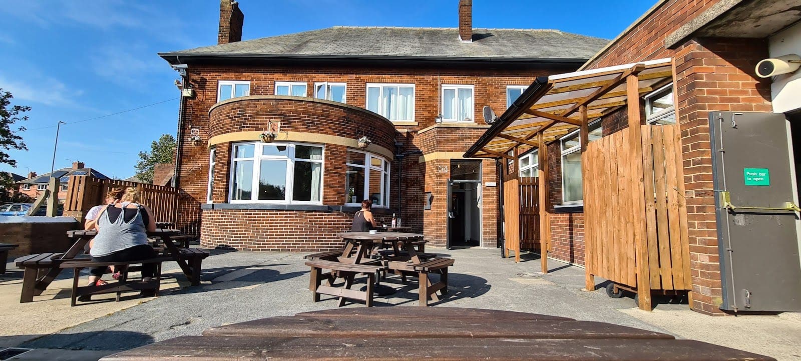 The Falconers Rest
