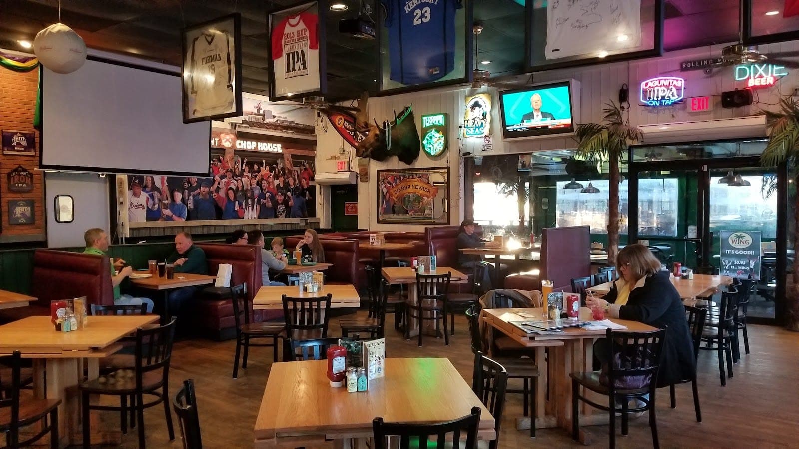 The Wing Cafe & Tap House
