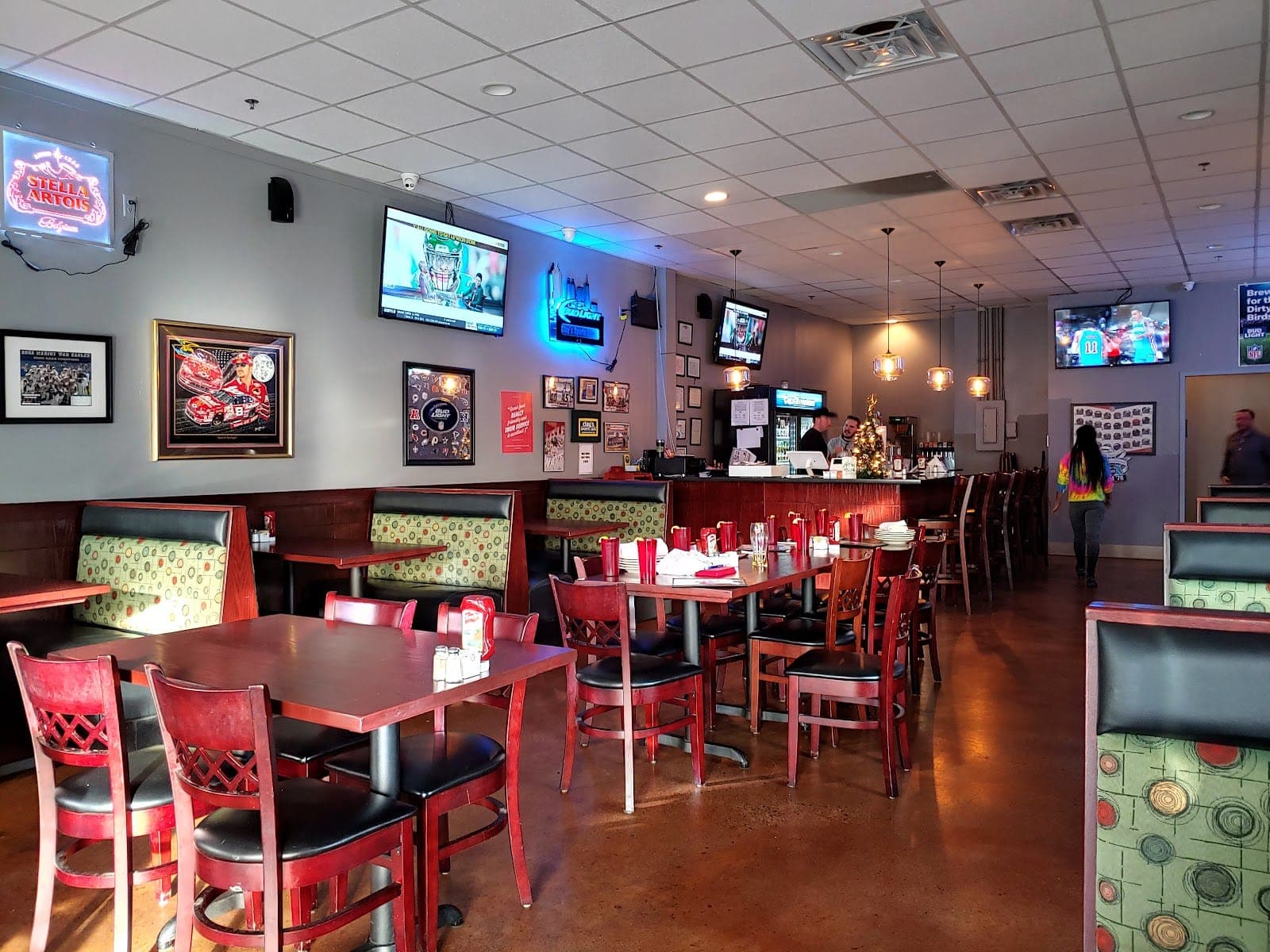 Clay's Sports Cafe