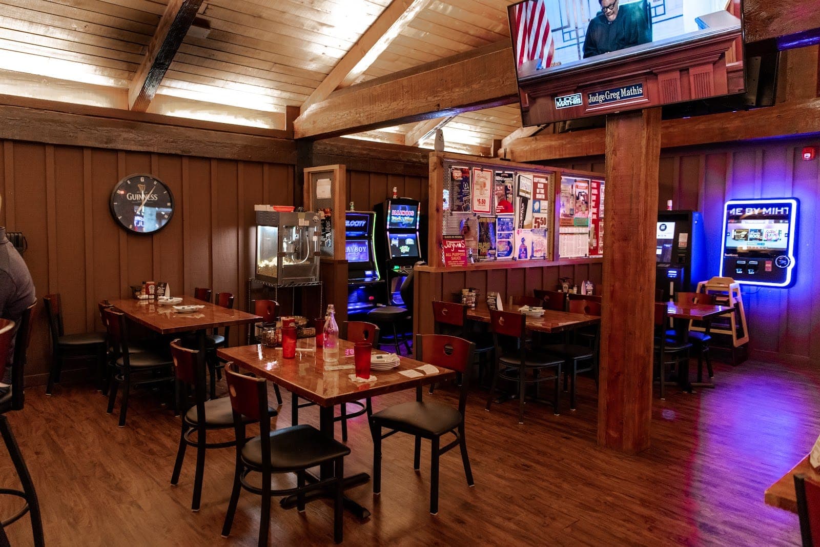 Oliver's in the Heights