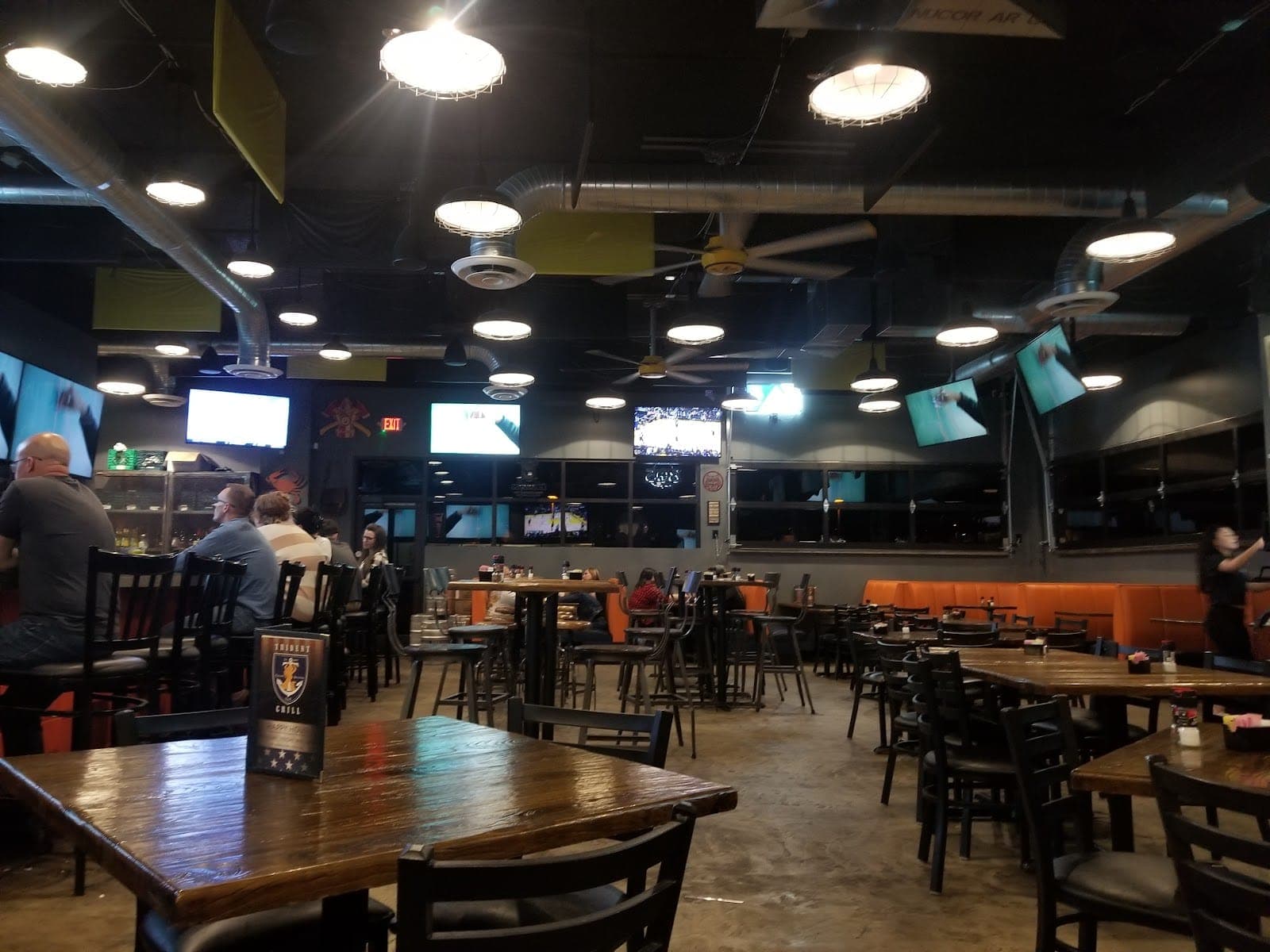 Trident Grill IV