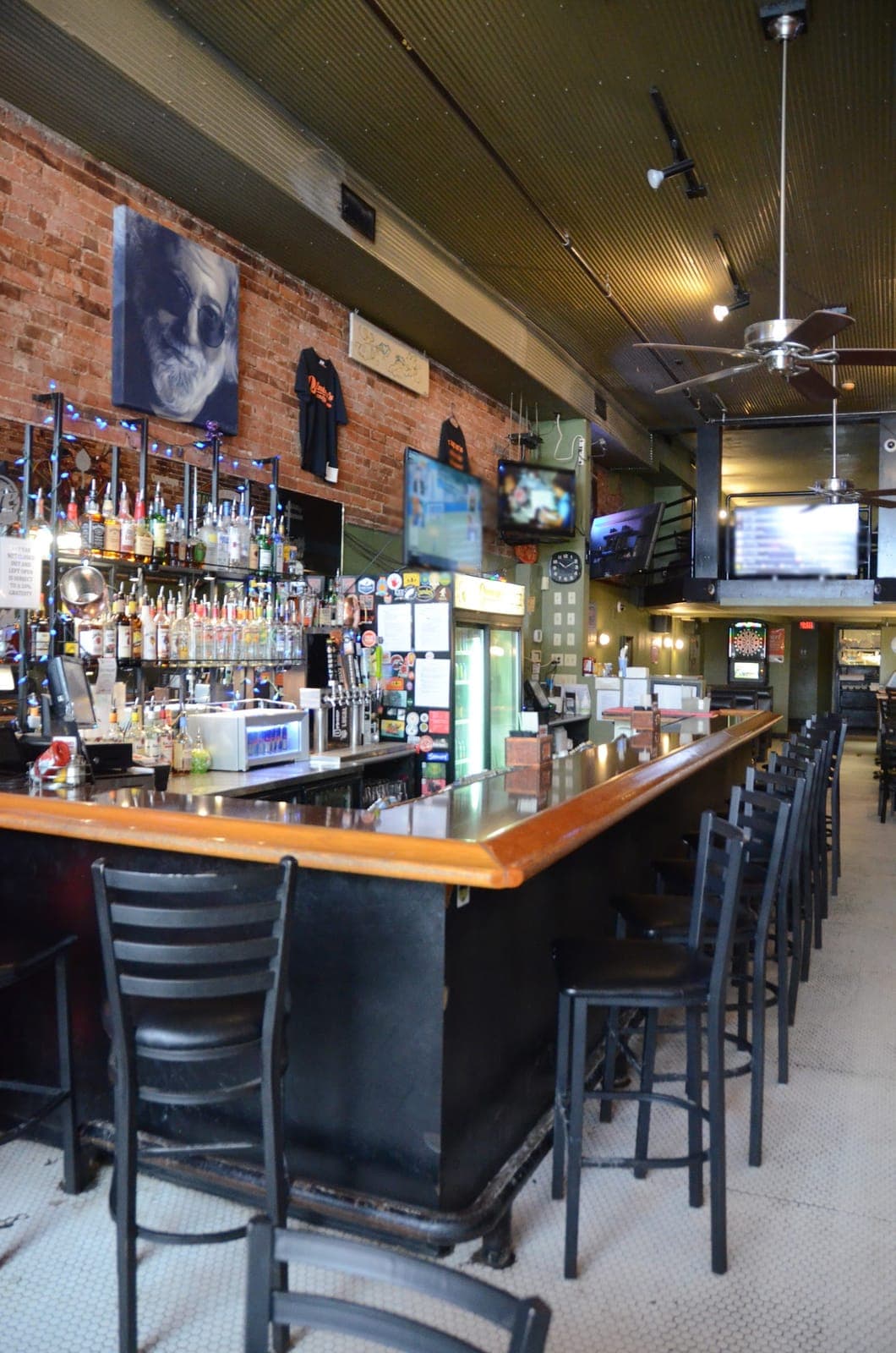 Quinton's Bar & Deli