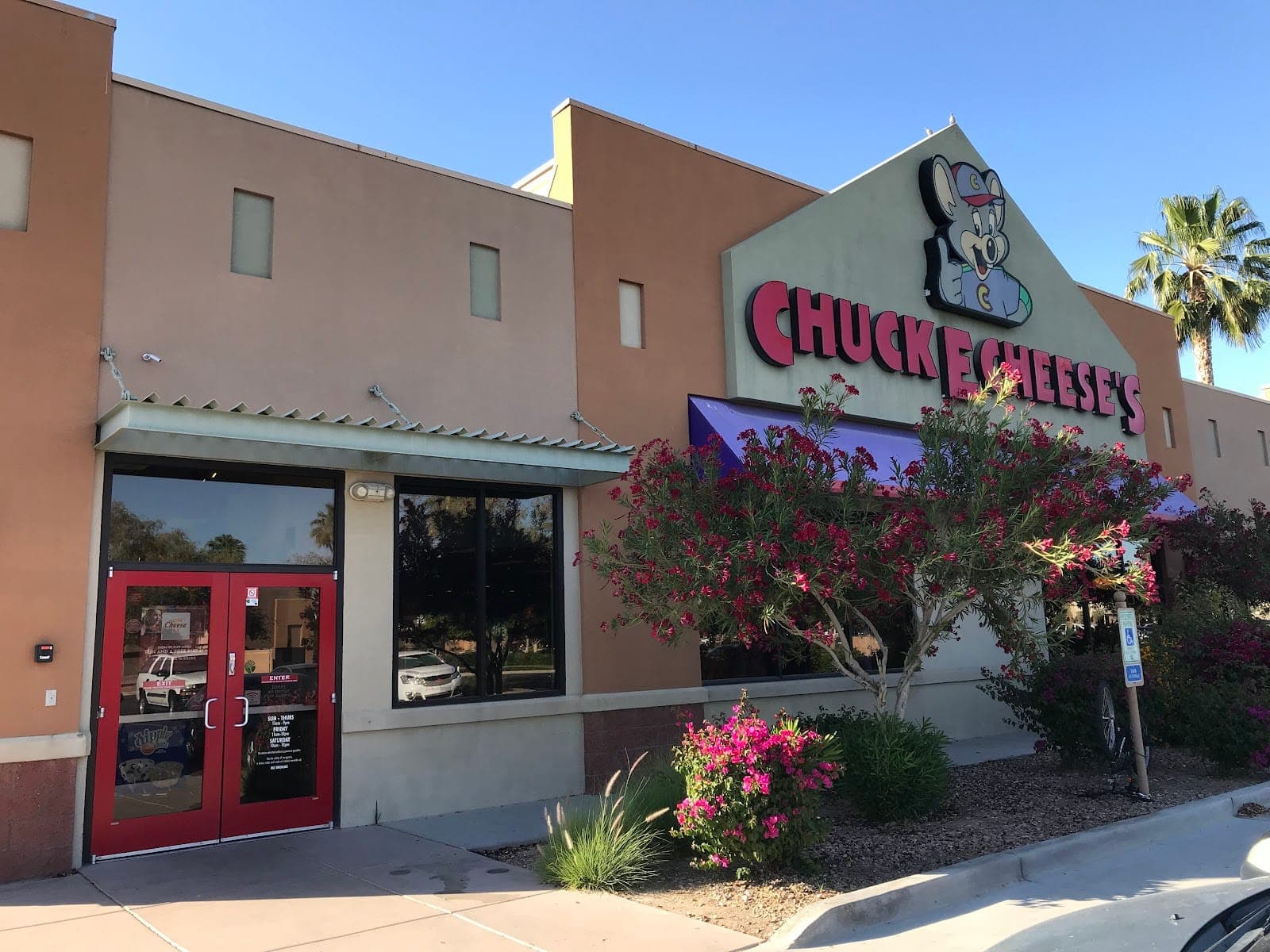 Chuck E. Cheese