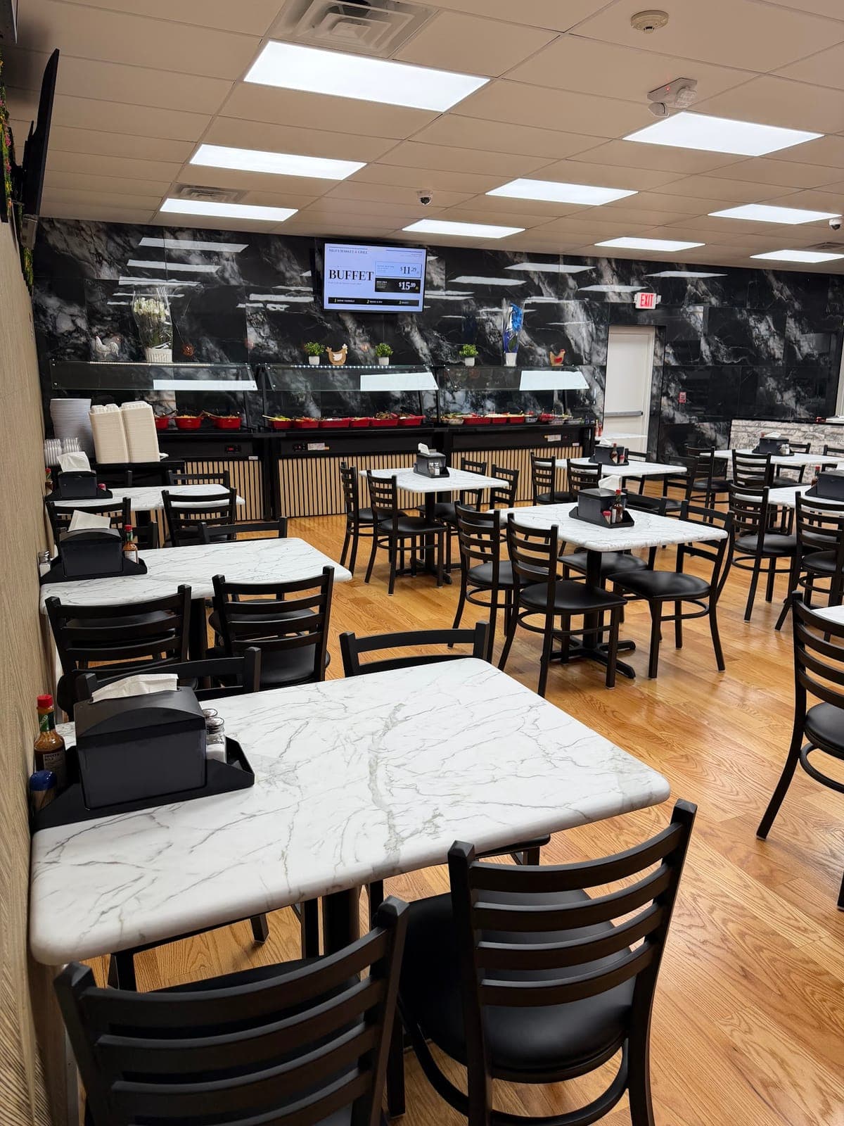 Nilo's Market & Grill