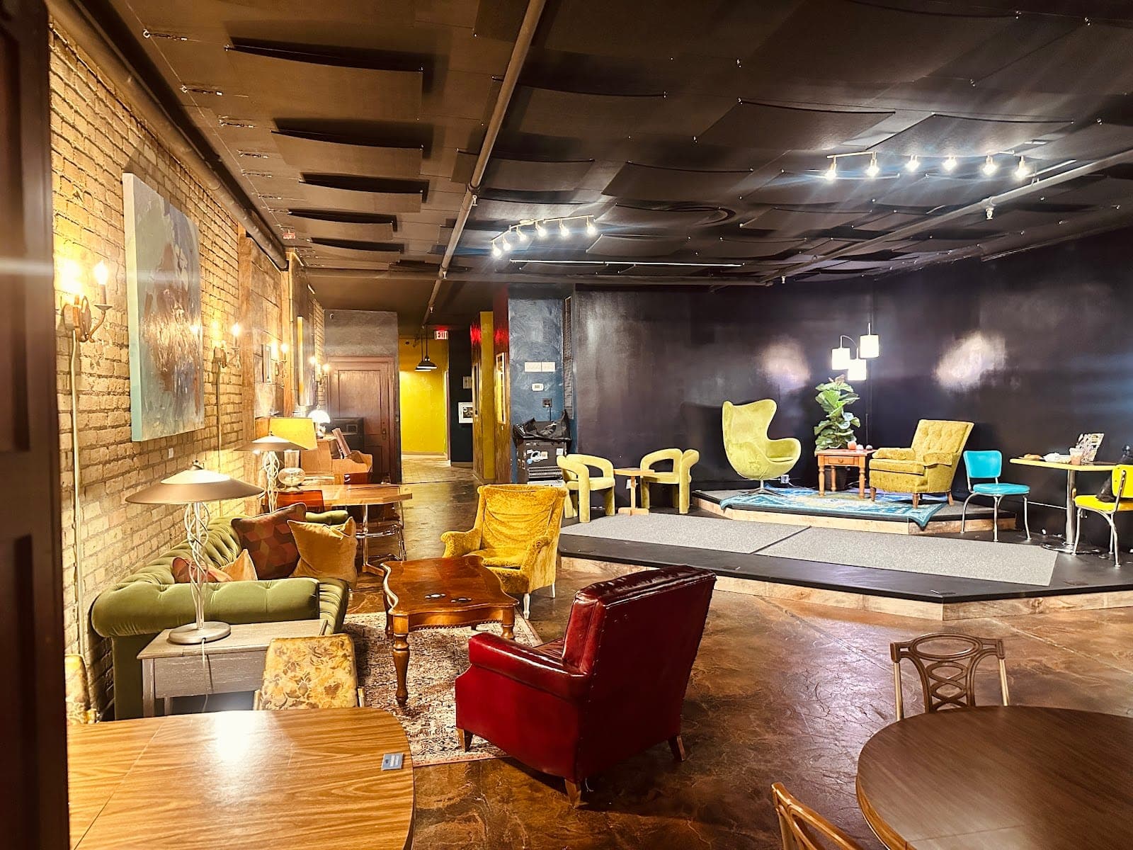 B-Side Indie Music Cafe
