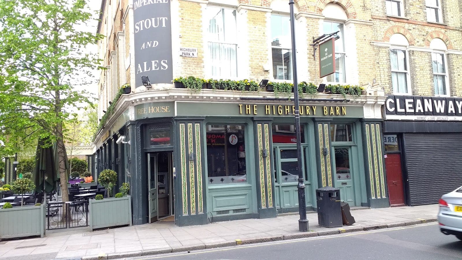 Highbury Barn Tavern