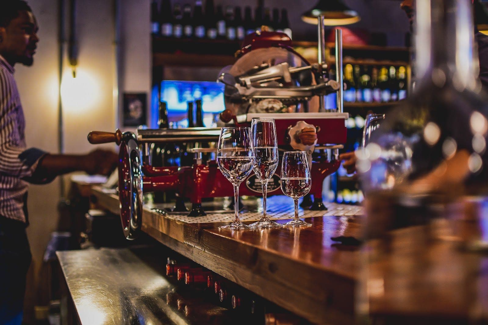 Authentique Epicerie & Bar