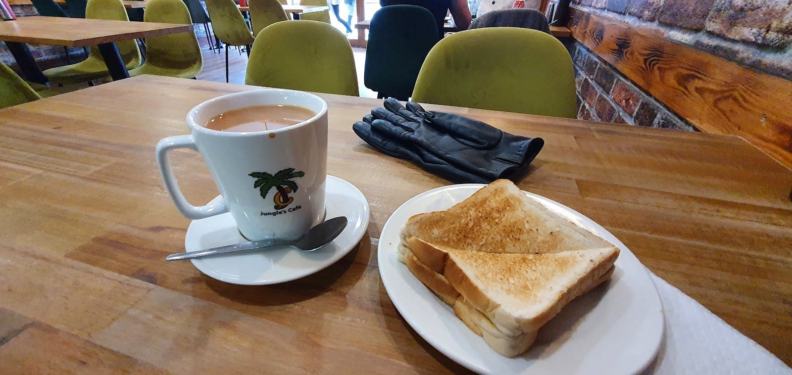 Jungles Cafe
