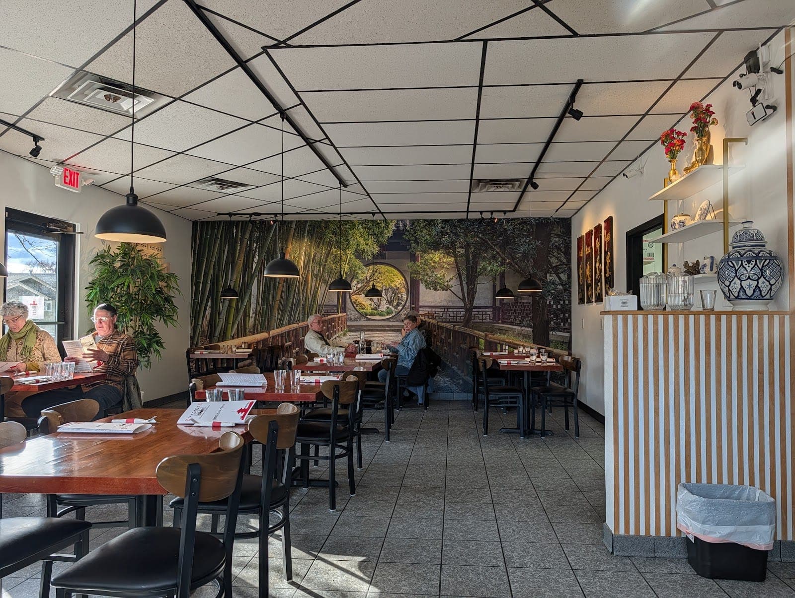 Pagoda Thai & Chinese Restaurant