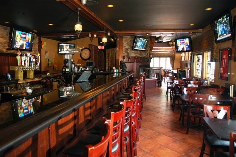 MJ's Pizza, Bar, & Grill