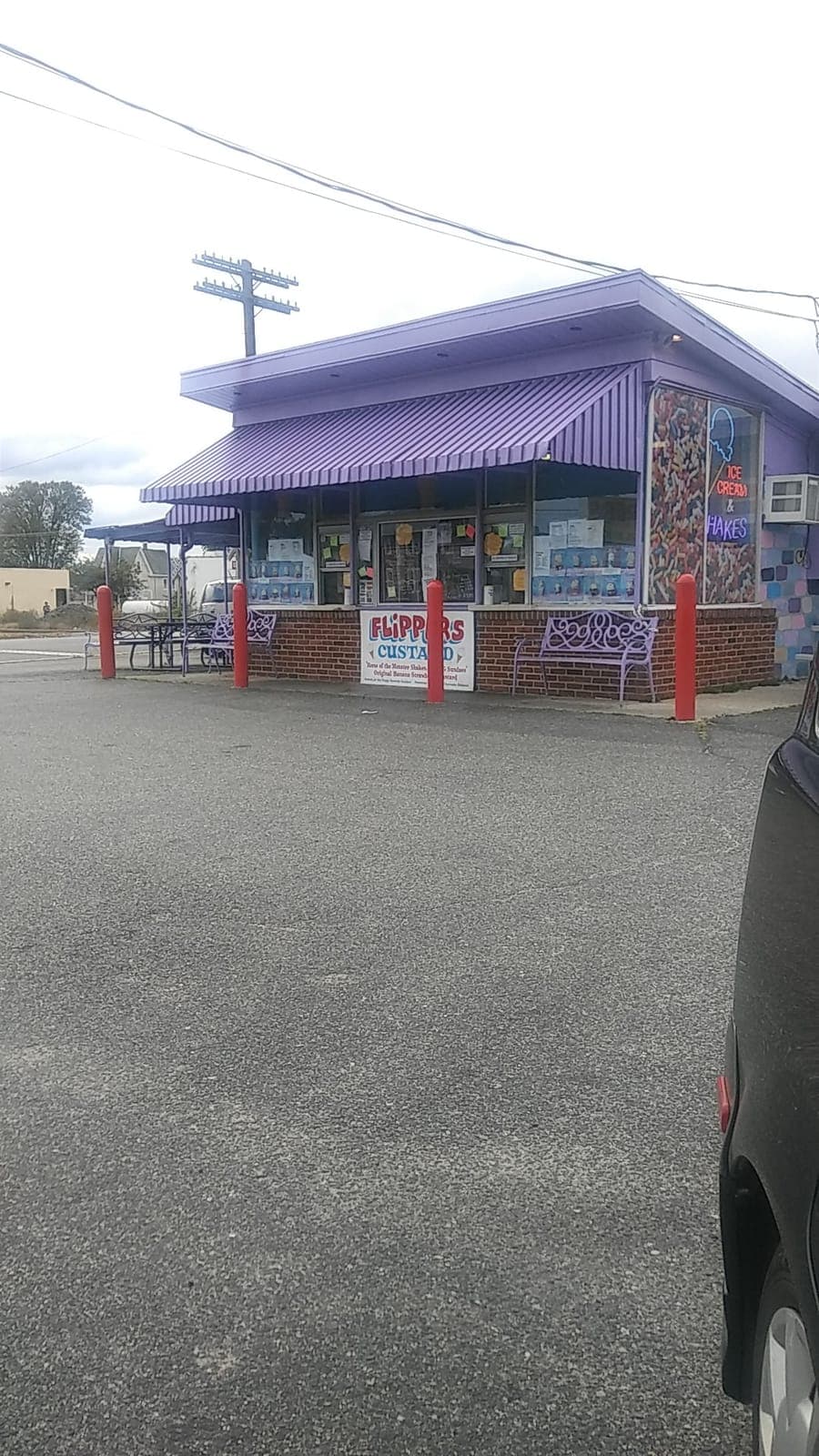 Flipper's Custard