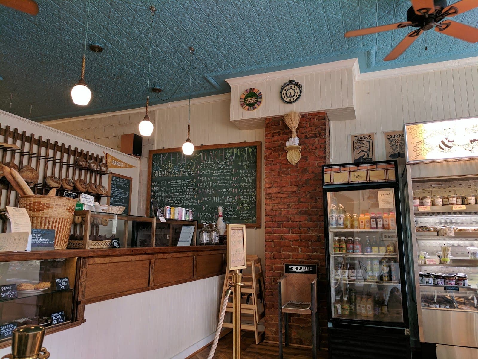 BreadHive Bakery & Cafe