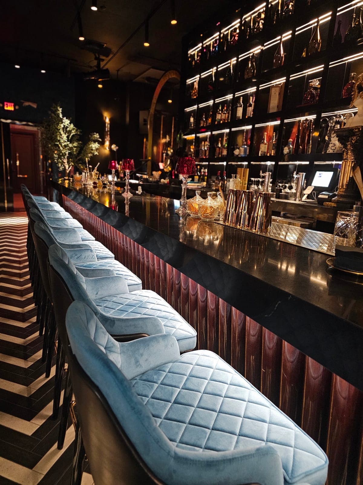 Level Restaurant & Bar
