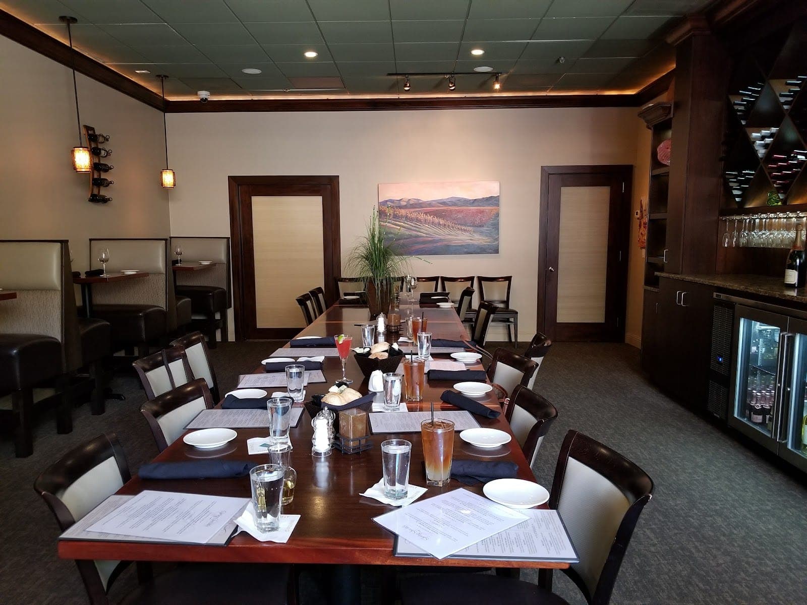 Zephyr Bar and Grill