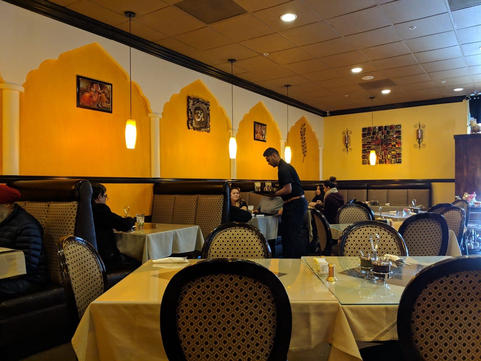 Malhi's Indian Cuisine