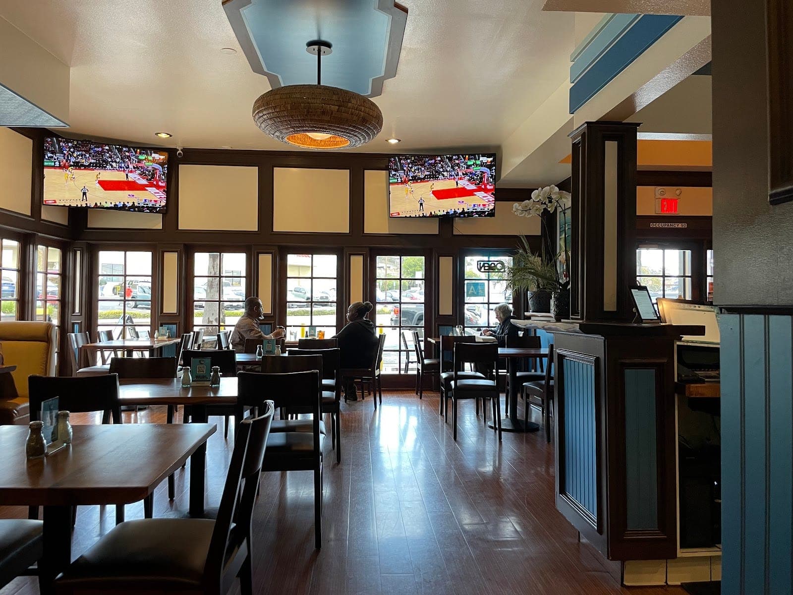 Shore Grille