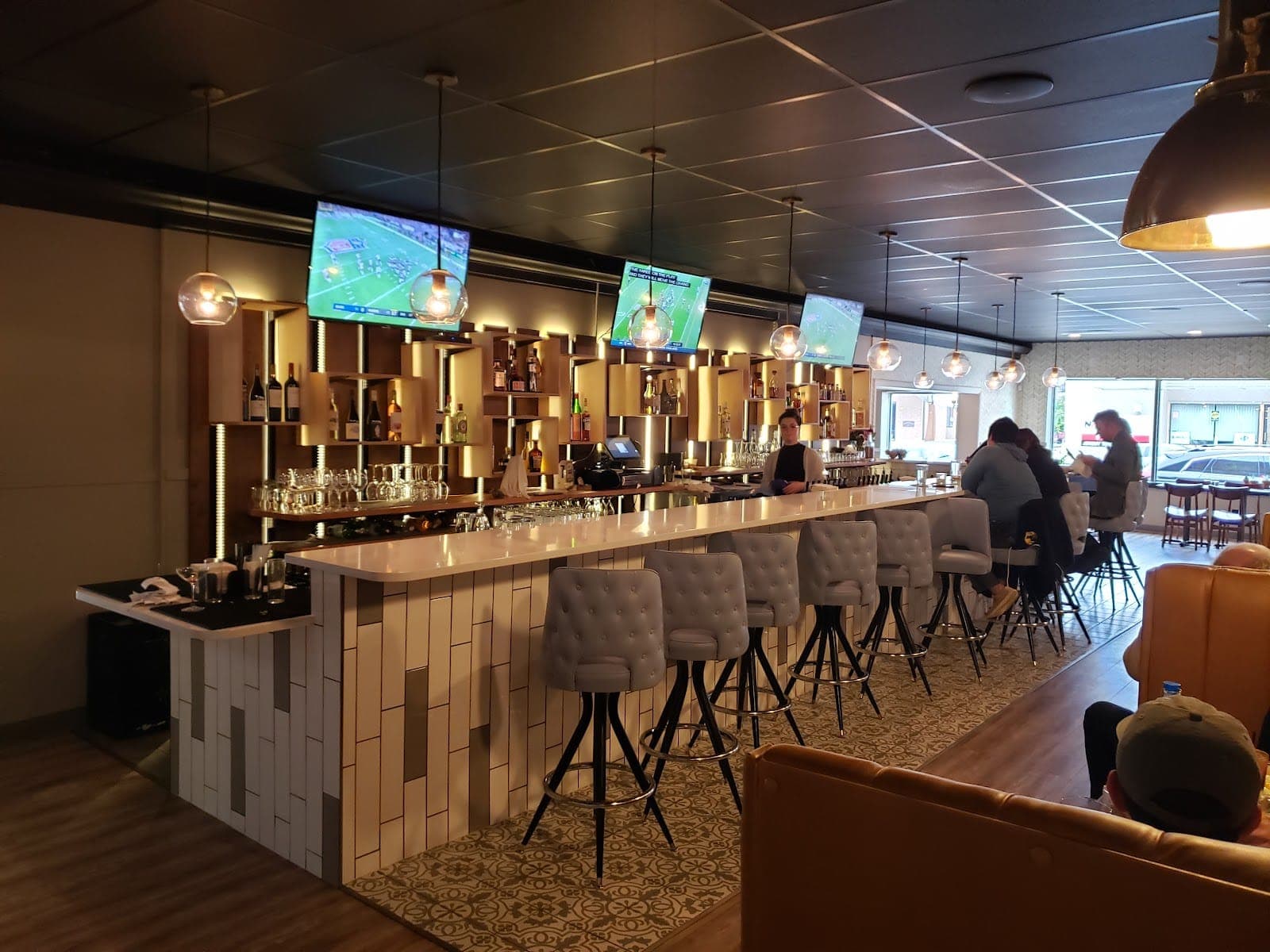 Goldfinch Tap + Eatery