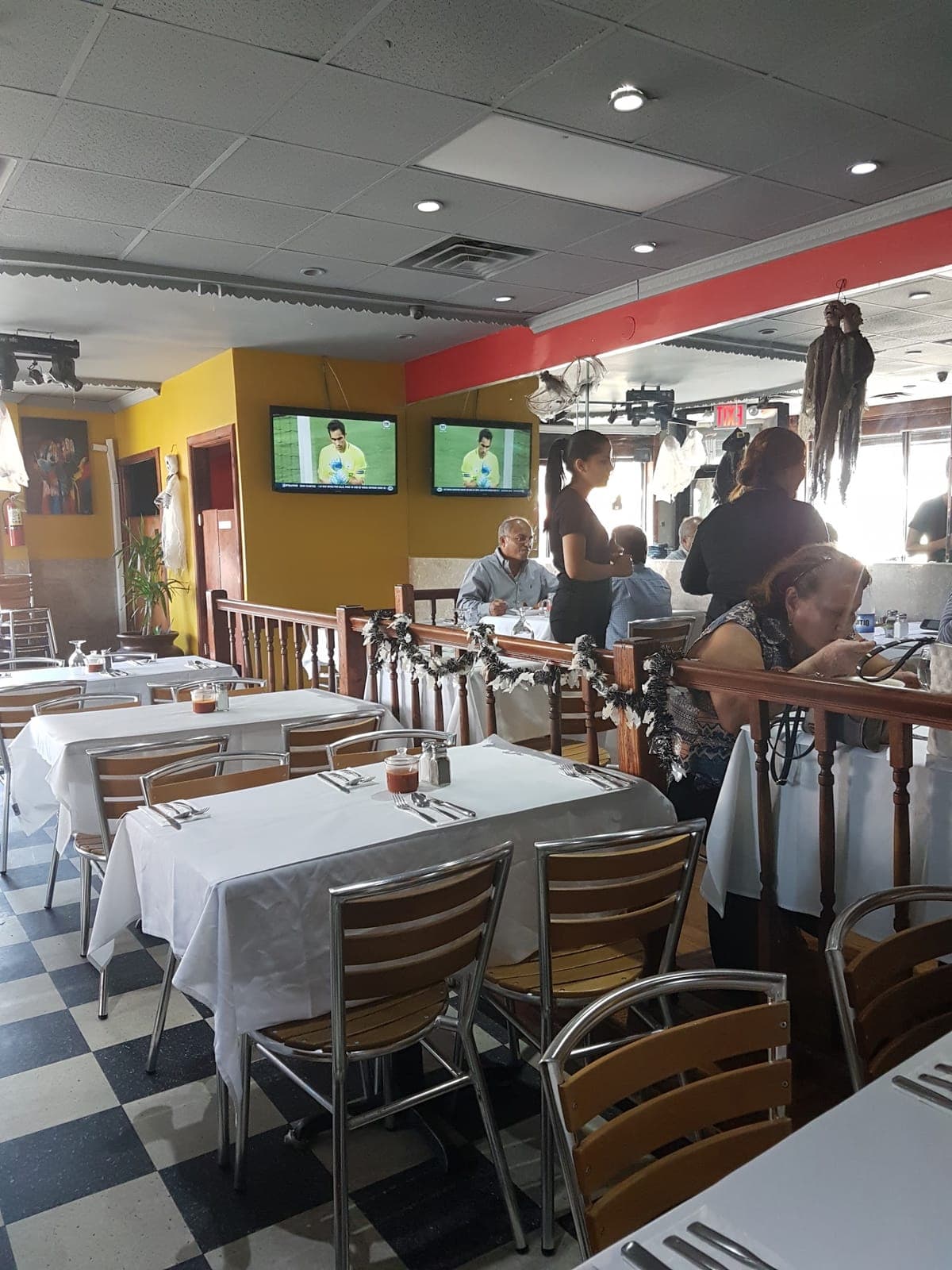 El Nuevo Barzola Restaurant