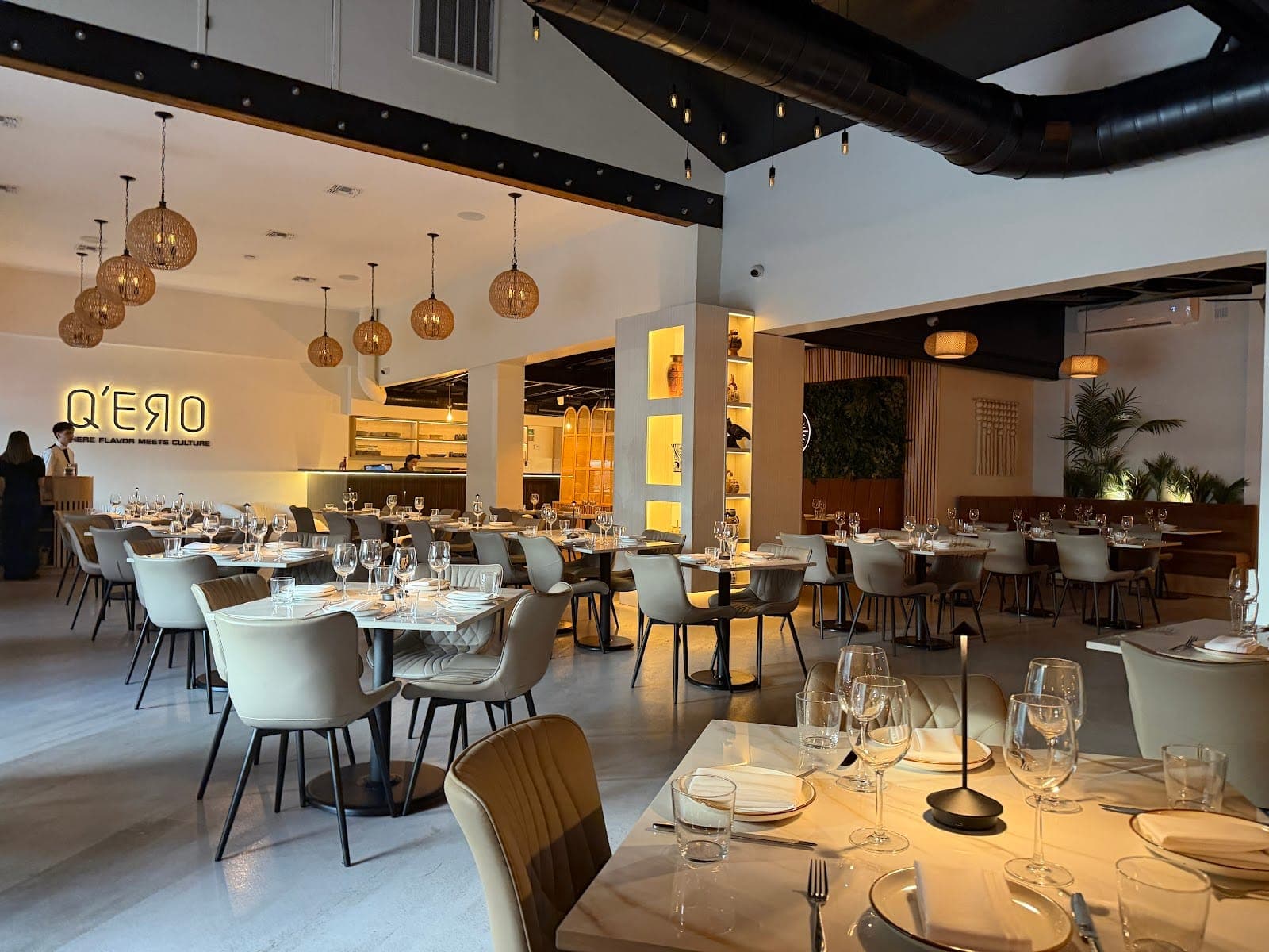 Q'ERO Restaurant