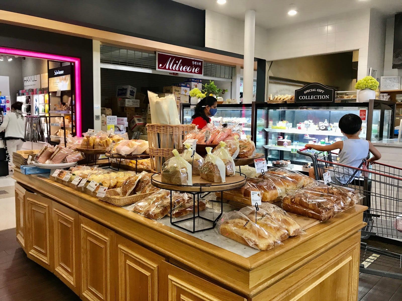 TOUS les JOURS Bakery Café - Edison
