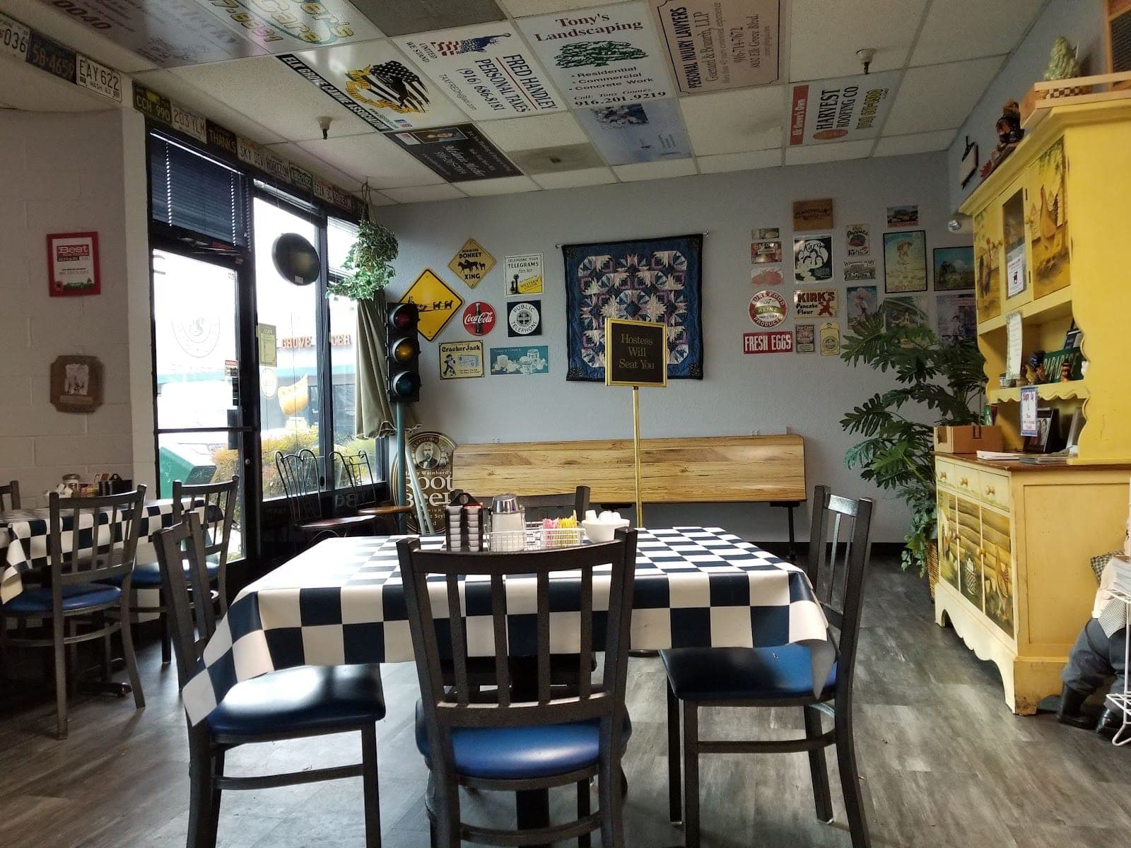 Mel Dog's Cafe