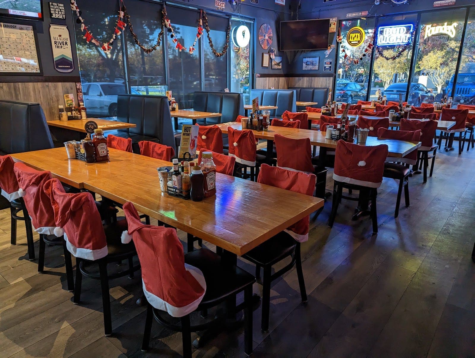 Maverick Grill & Bar