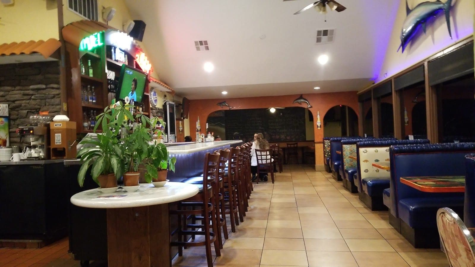 Del Mar Bar & Grill