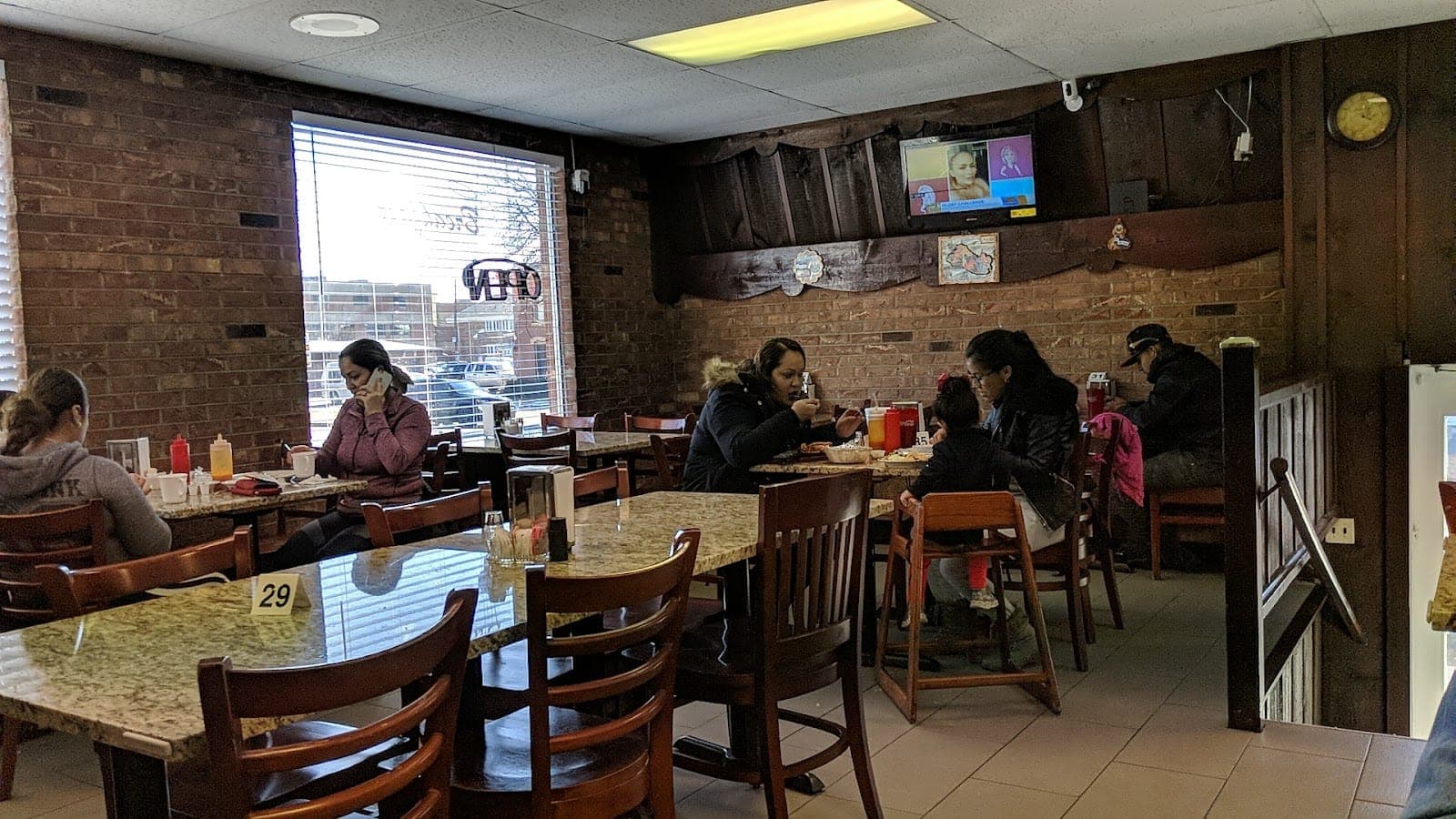 Pupuseria Y Restaurante Salvadoreño