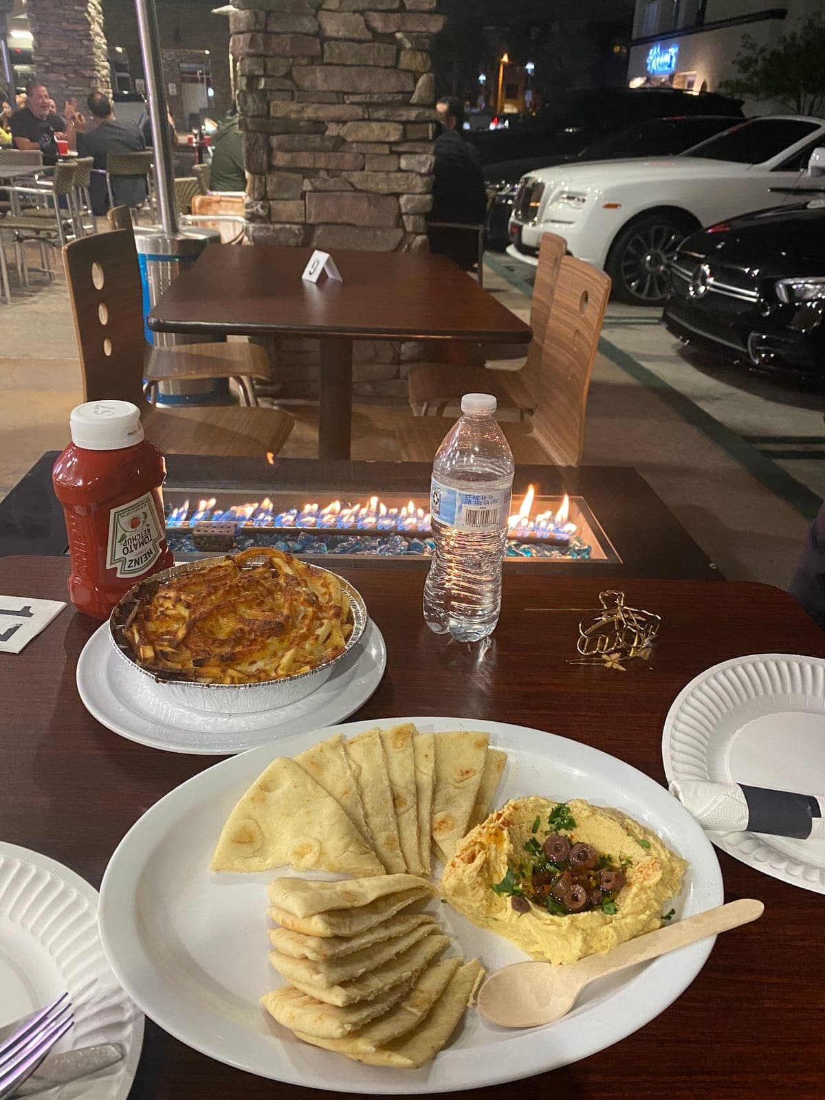 Momo's Grill & Hookah