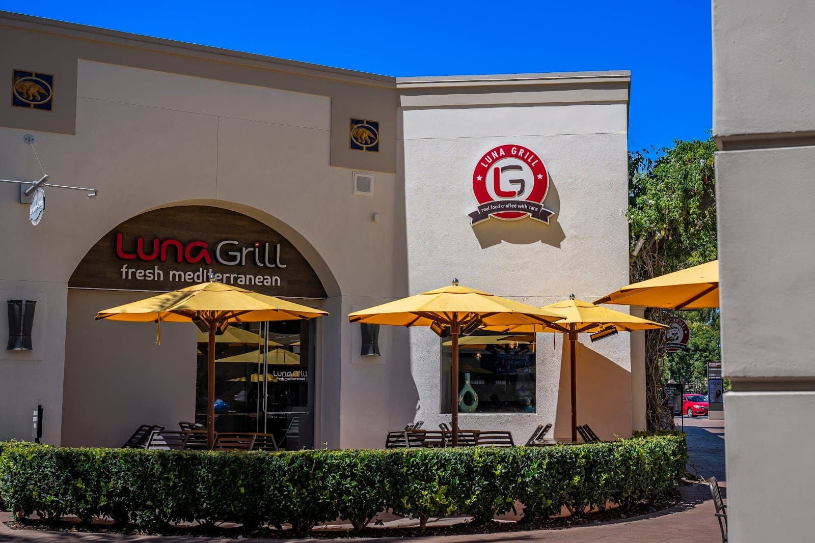 Luna Grill University Center