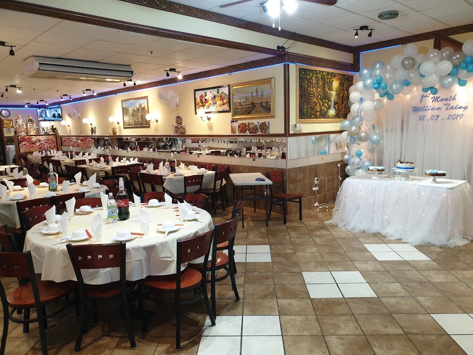 Lowell Restaurant