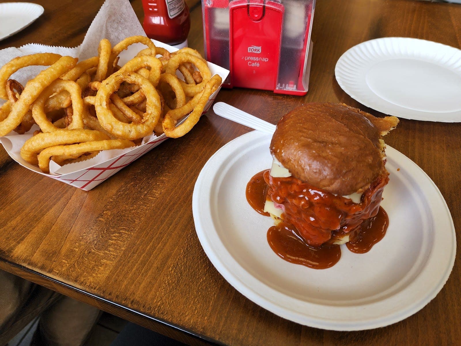 Tessi’s Pizza & Roast Beef