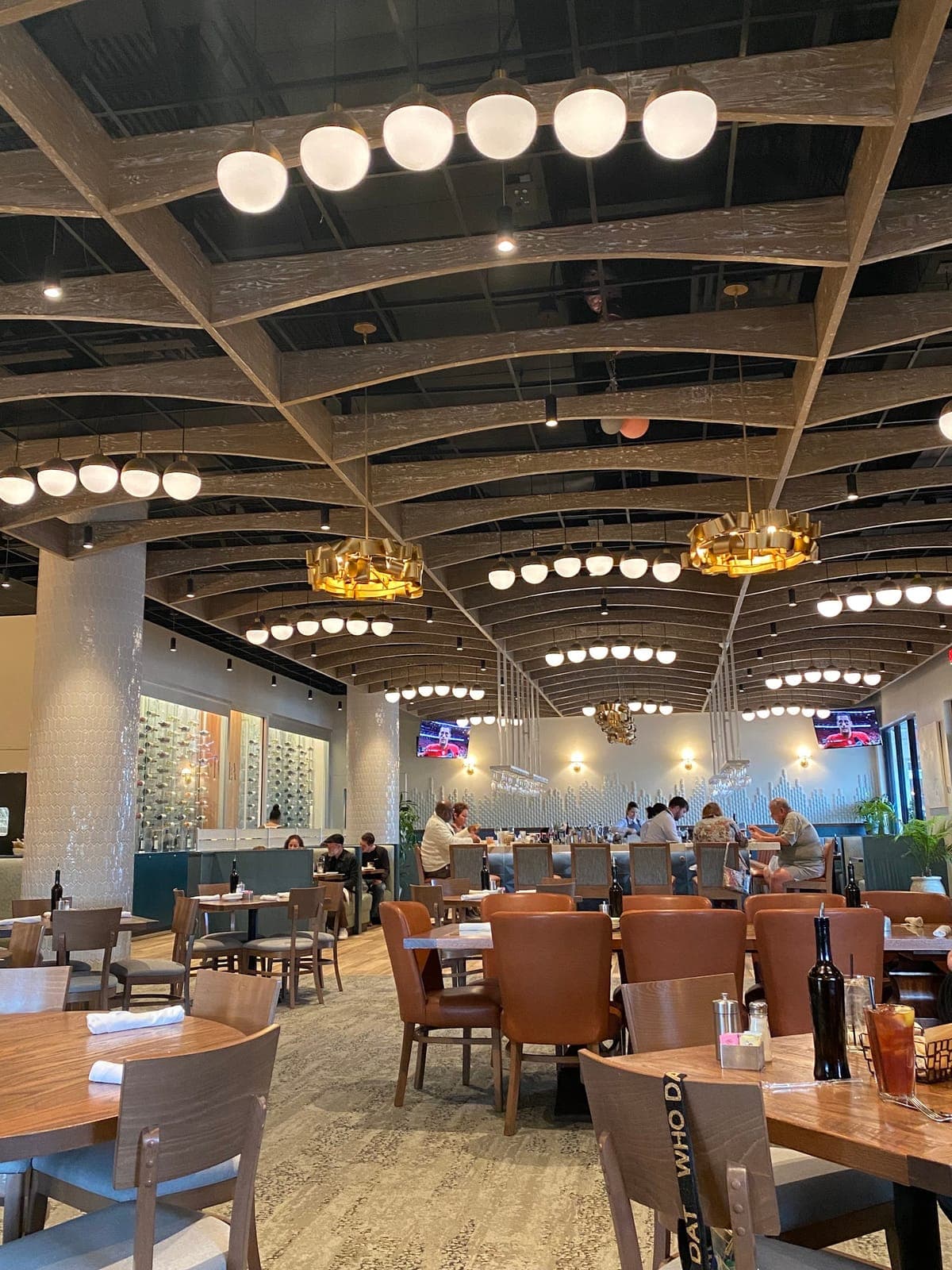 A Tavola Restaurant & Wine Bar