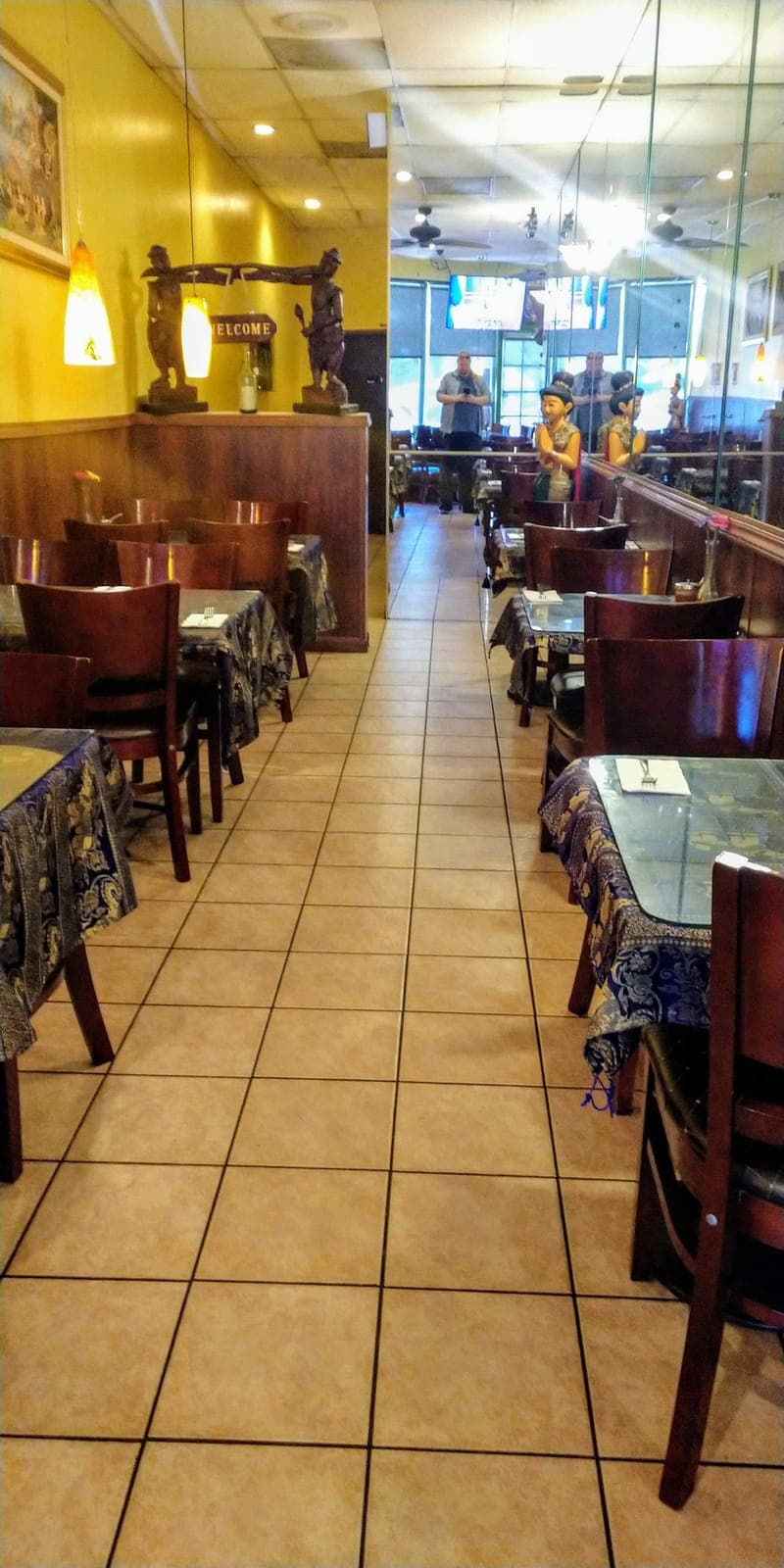 Thai Family Sisters Restaurant
