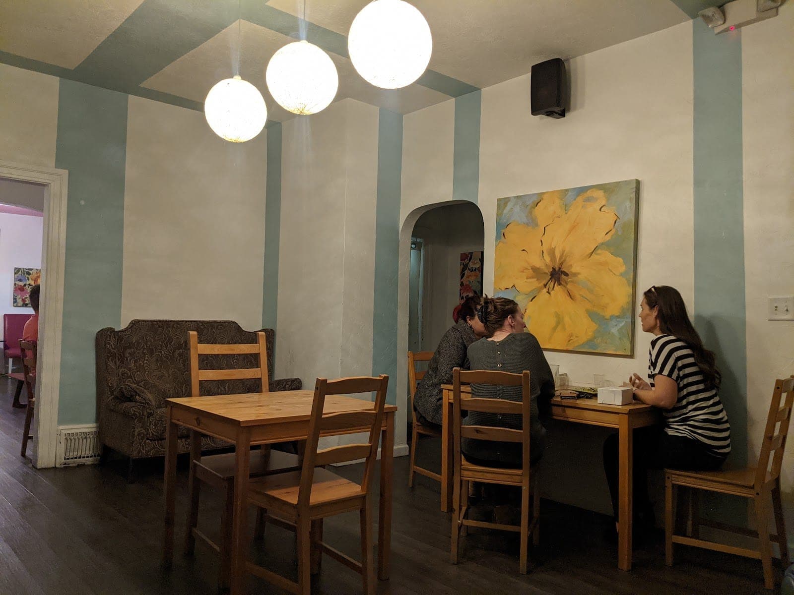 THE CHOCOLATE, a dessert cafe