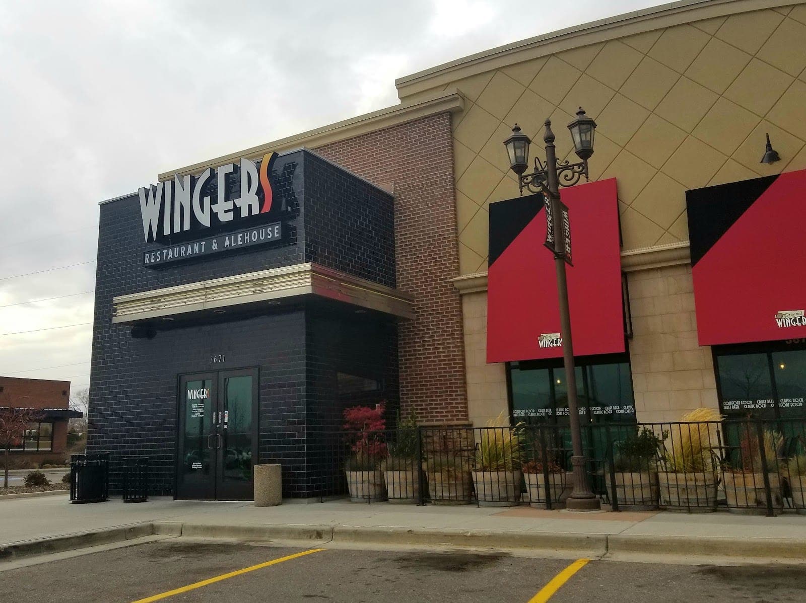 WINGERS Restaurant & Alehouse