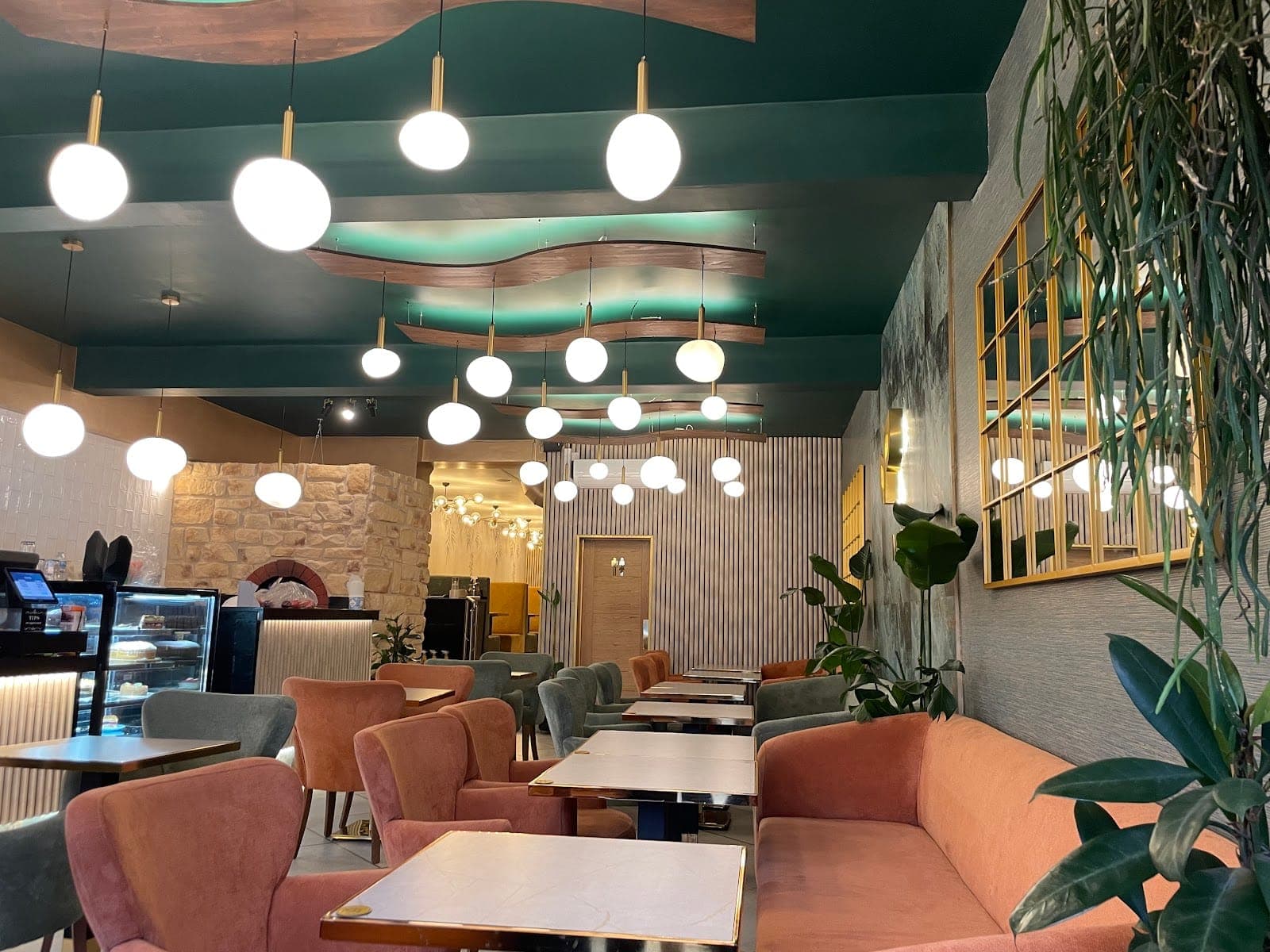 Cafe Mint