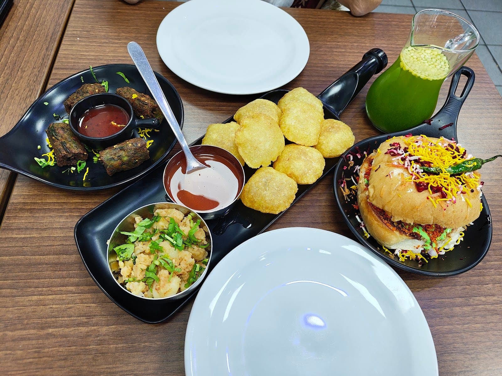Jiya's Restaurant & Sweets